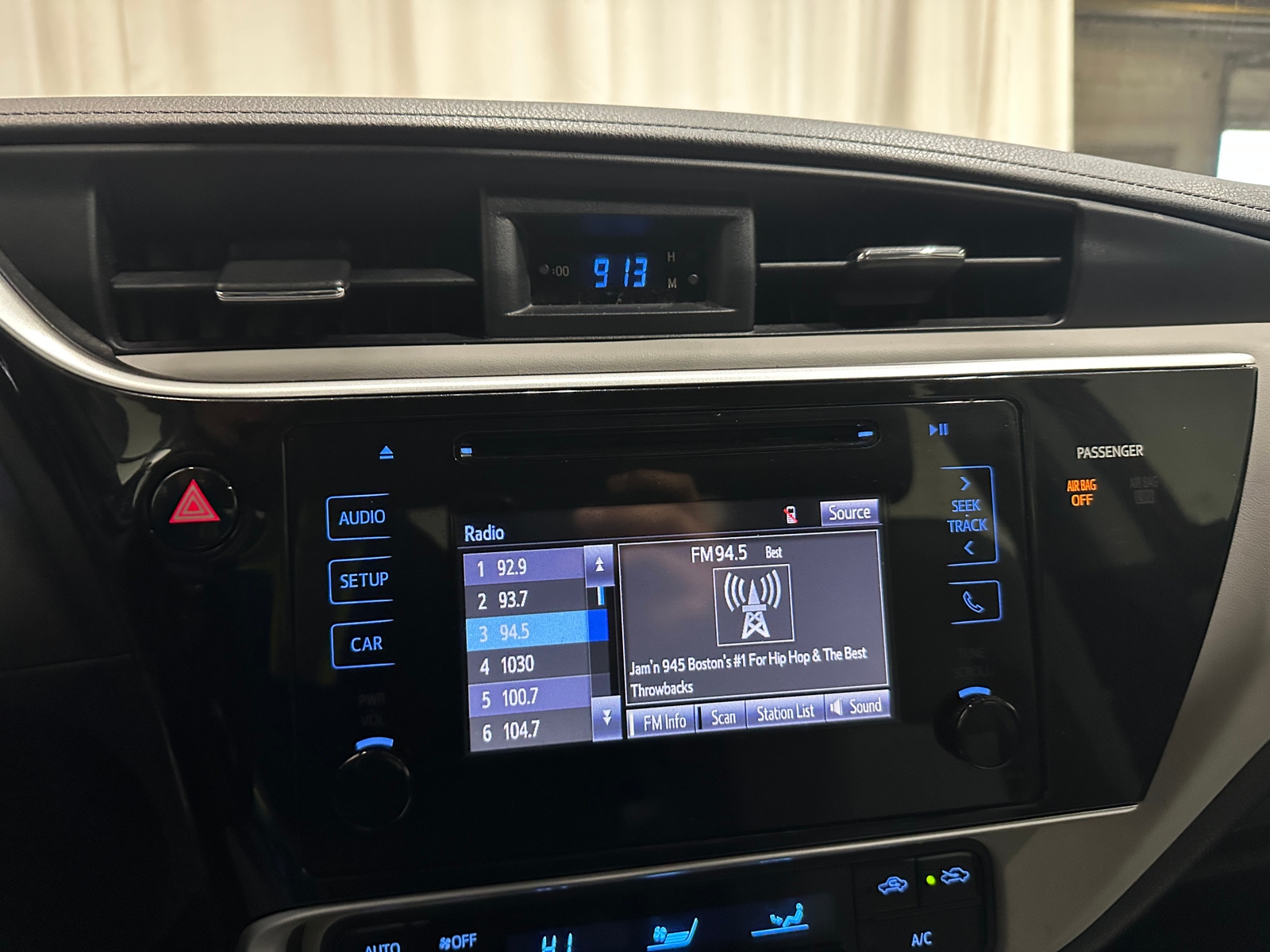 Thumbnail: 2017 Toyota Corolla - 4