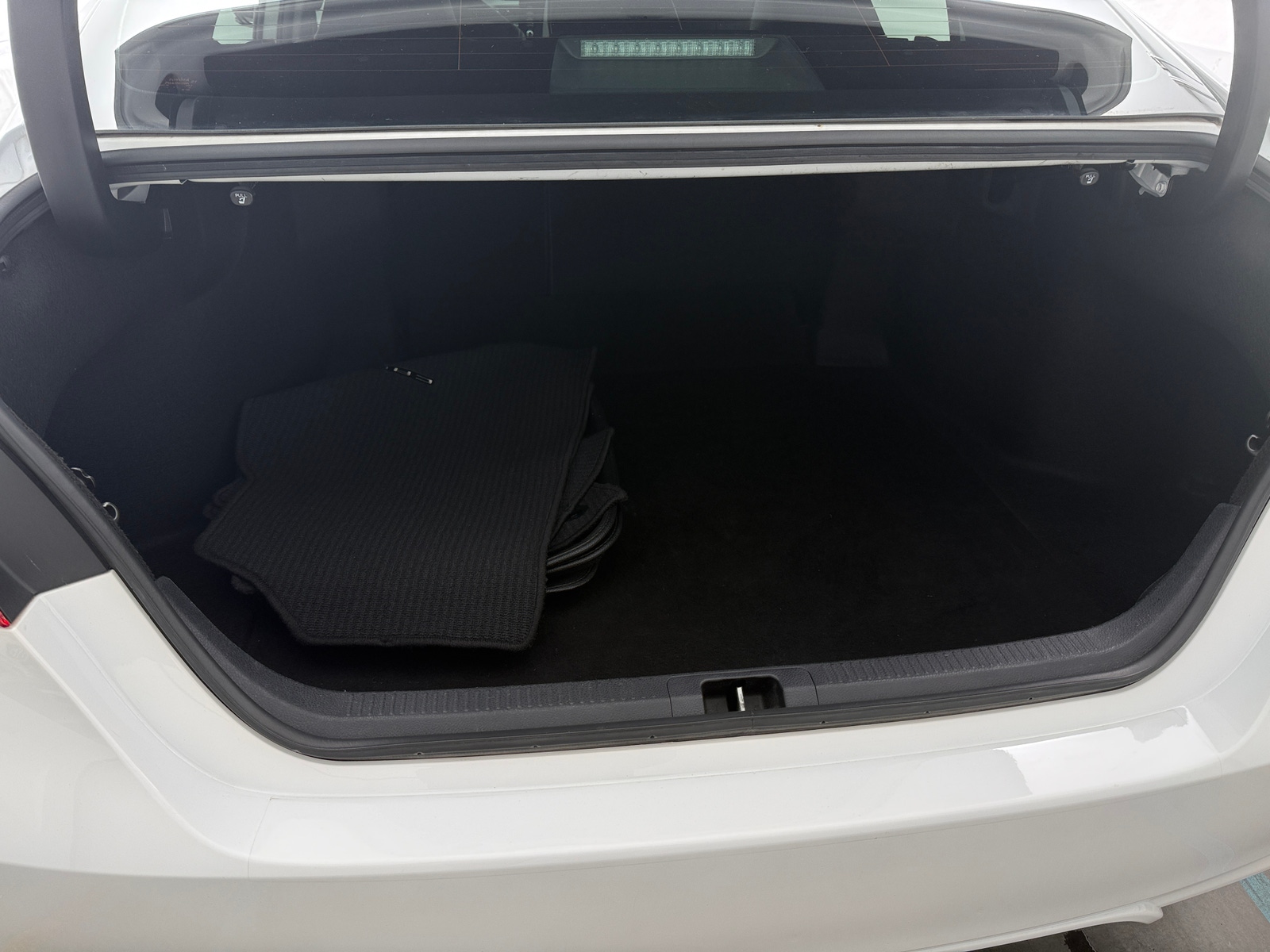 Thumbnail: 2023 Toyota Camry - 6