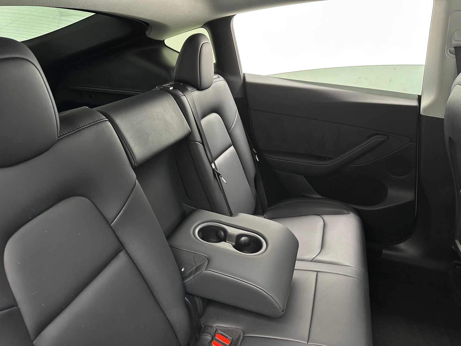 Thumbnail: 2022 Tesla Model Y - 5