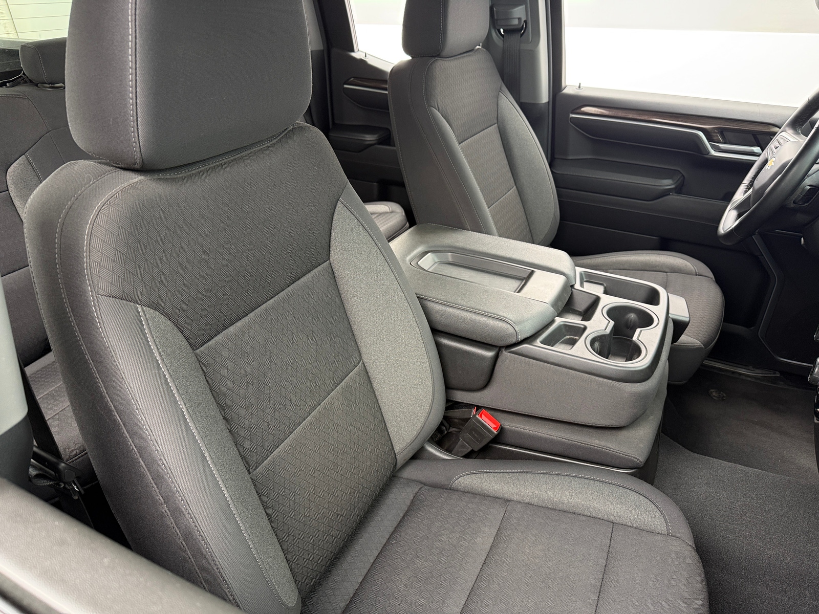 Thumbnail: 2024 Chevrolet Silverado 1500 - 2