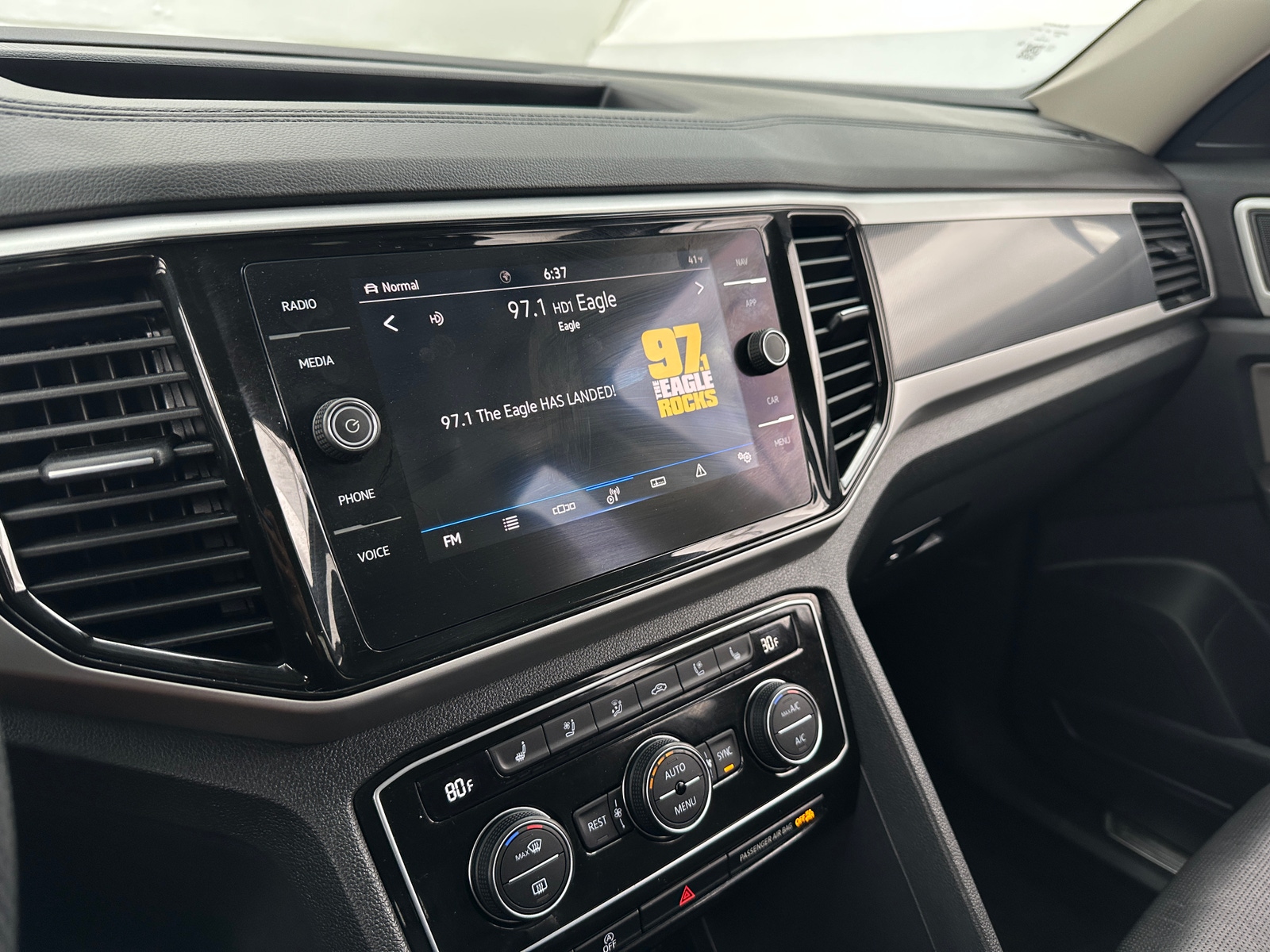 Thumbnail: 2022 Volkswagen Atlas - 3