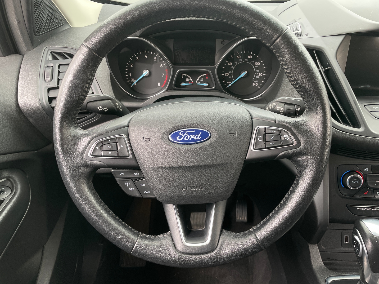 Thumbnail: 2019 Ford Escape - 4