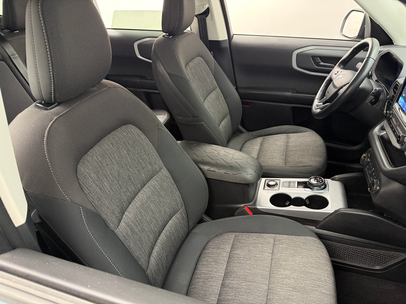 Thumbnail: 2022 Ford Bronco Sport - 2