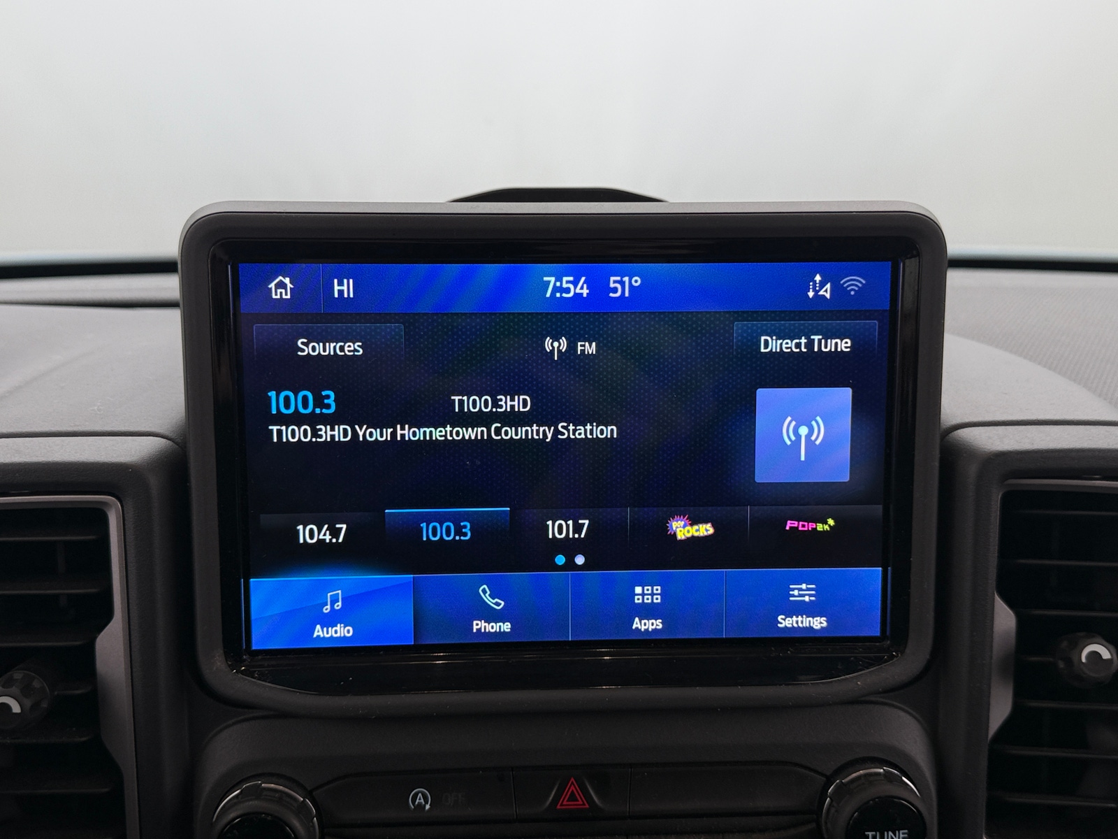 Thumbnail: 2022 Ford Bronco Sport - 4