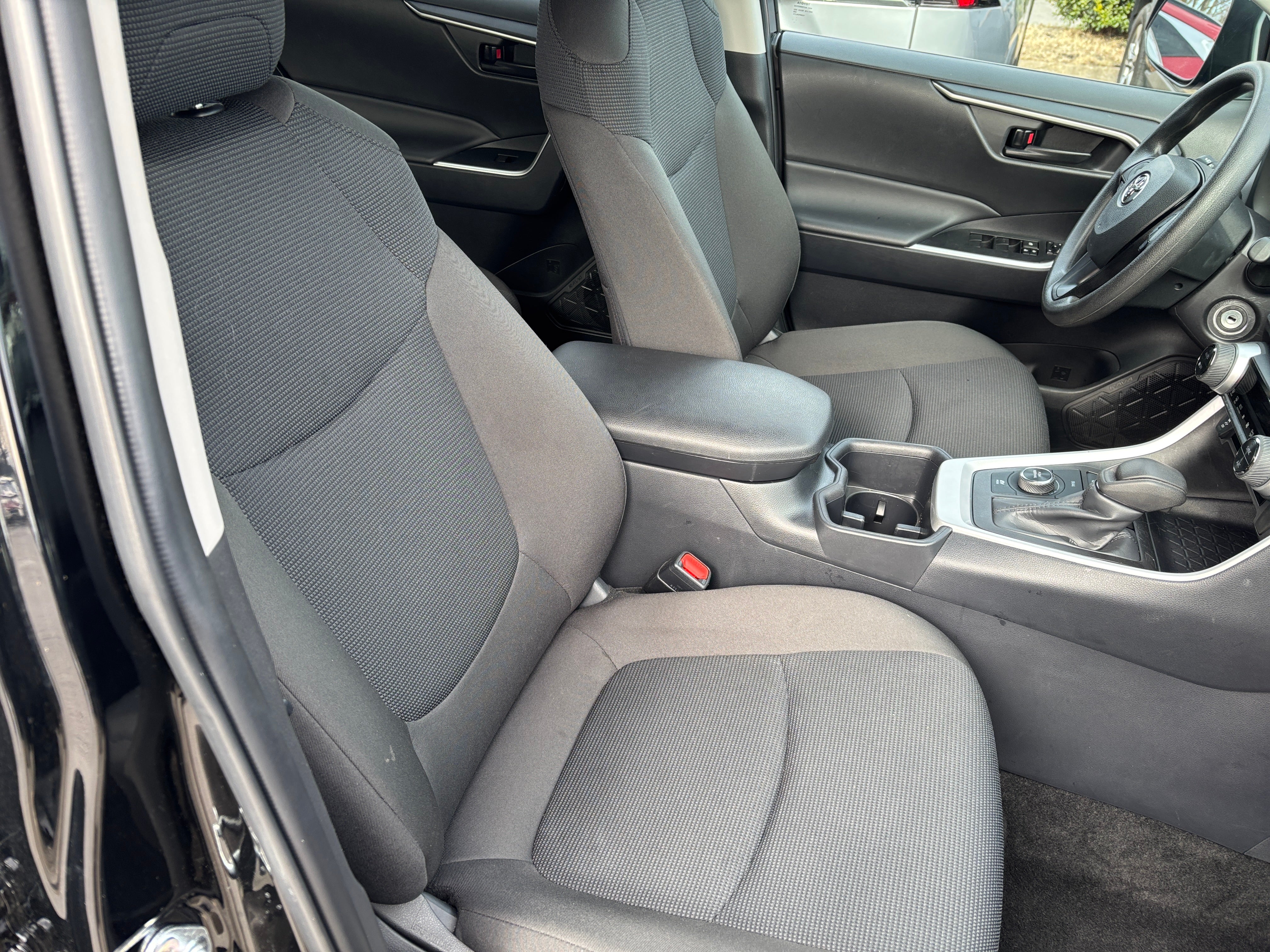 Thumbnail: 2025 Toyota RAV4 - 2