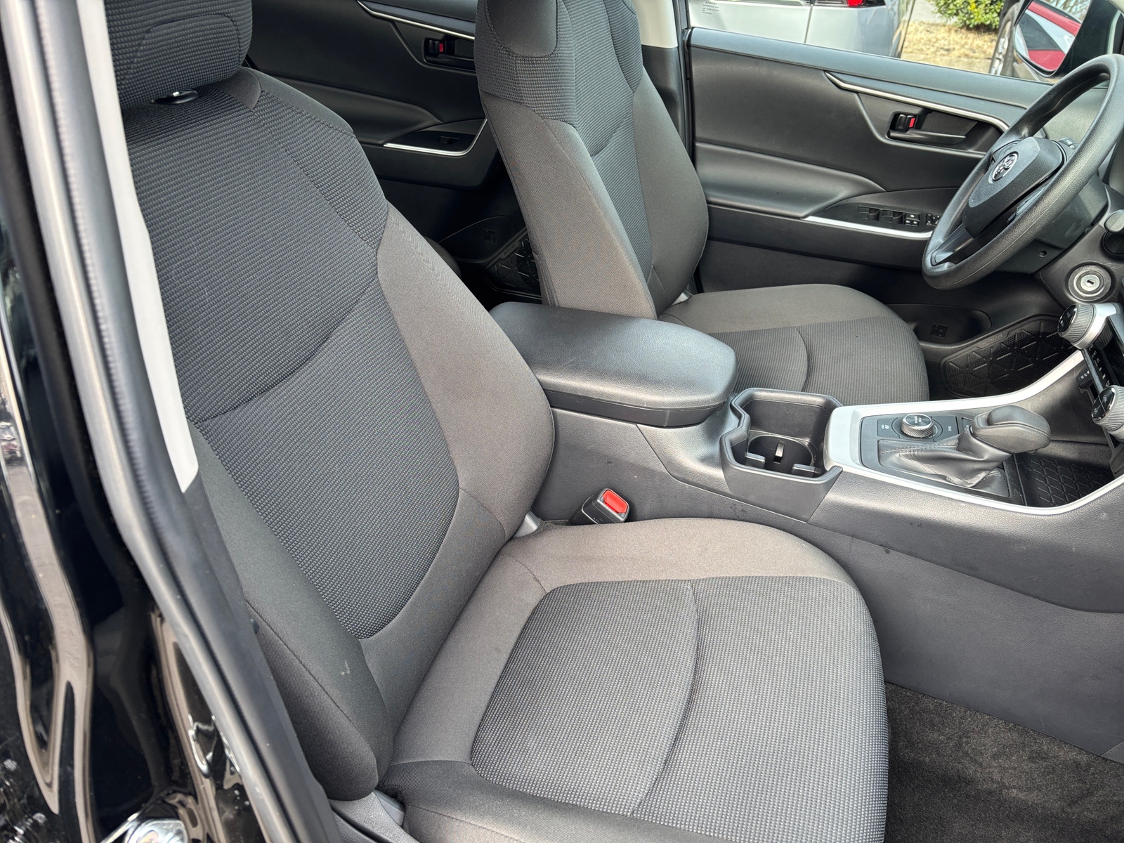 Thumbnail: 2025 Toyota RAV4 - 2