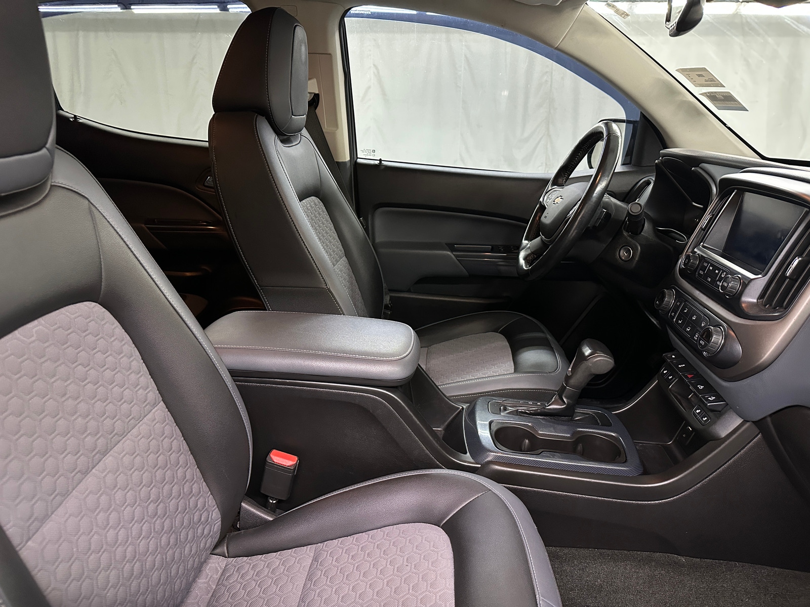 Thumbnail: 2018 Chevrolet Colorado - 2