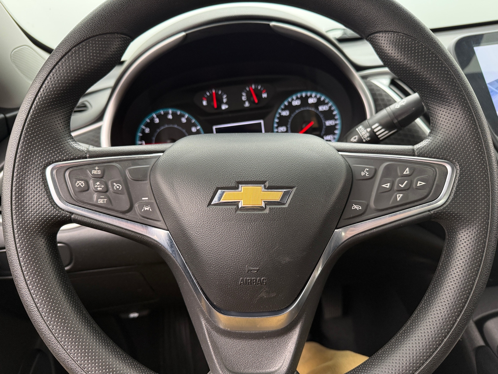 Thumbnail: 2024 Chevrolet Malibu - 5