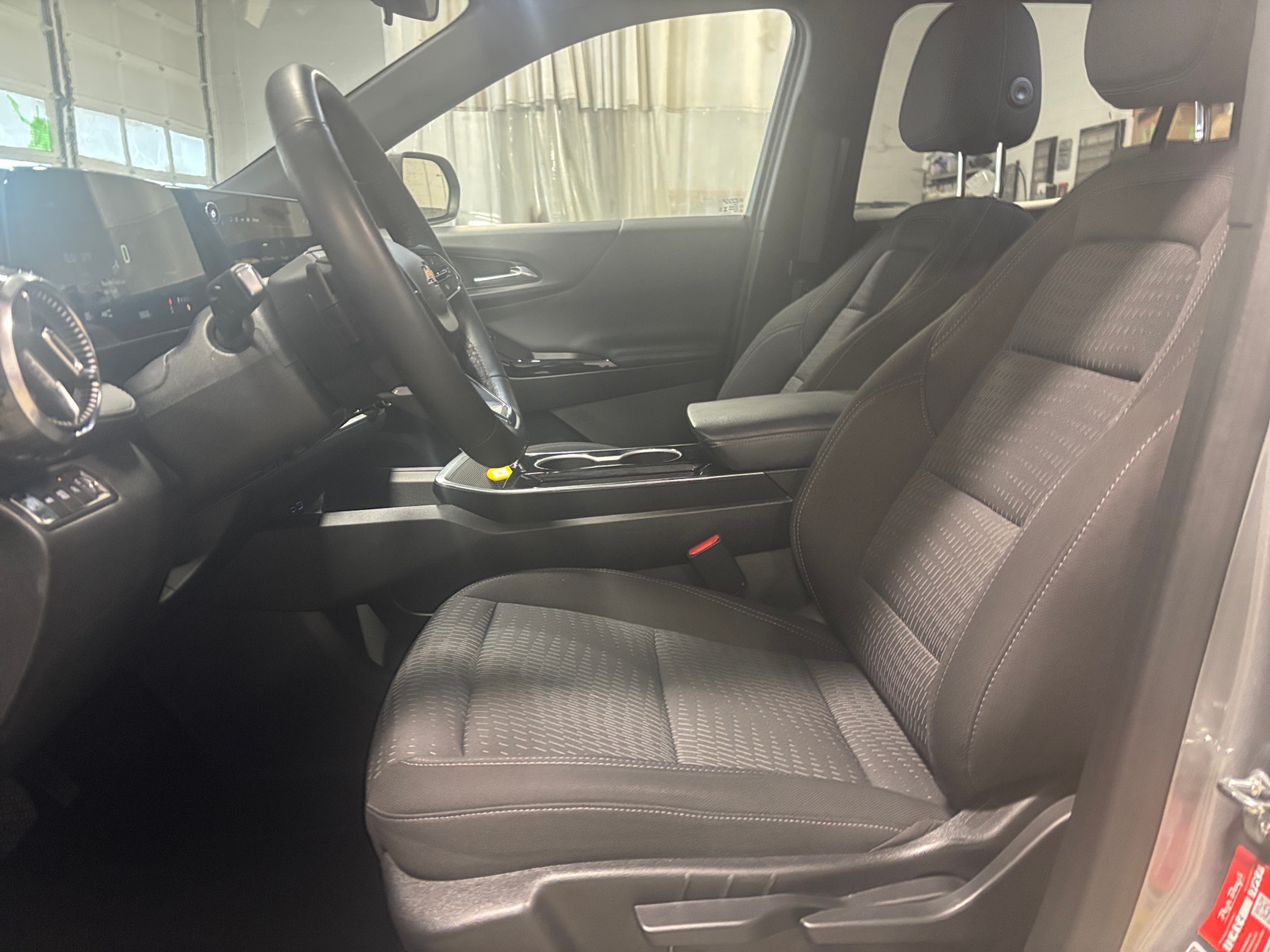 Thumbnail: 2025 Chevrolet Equinox - 2