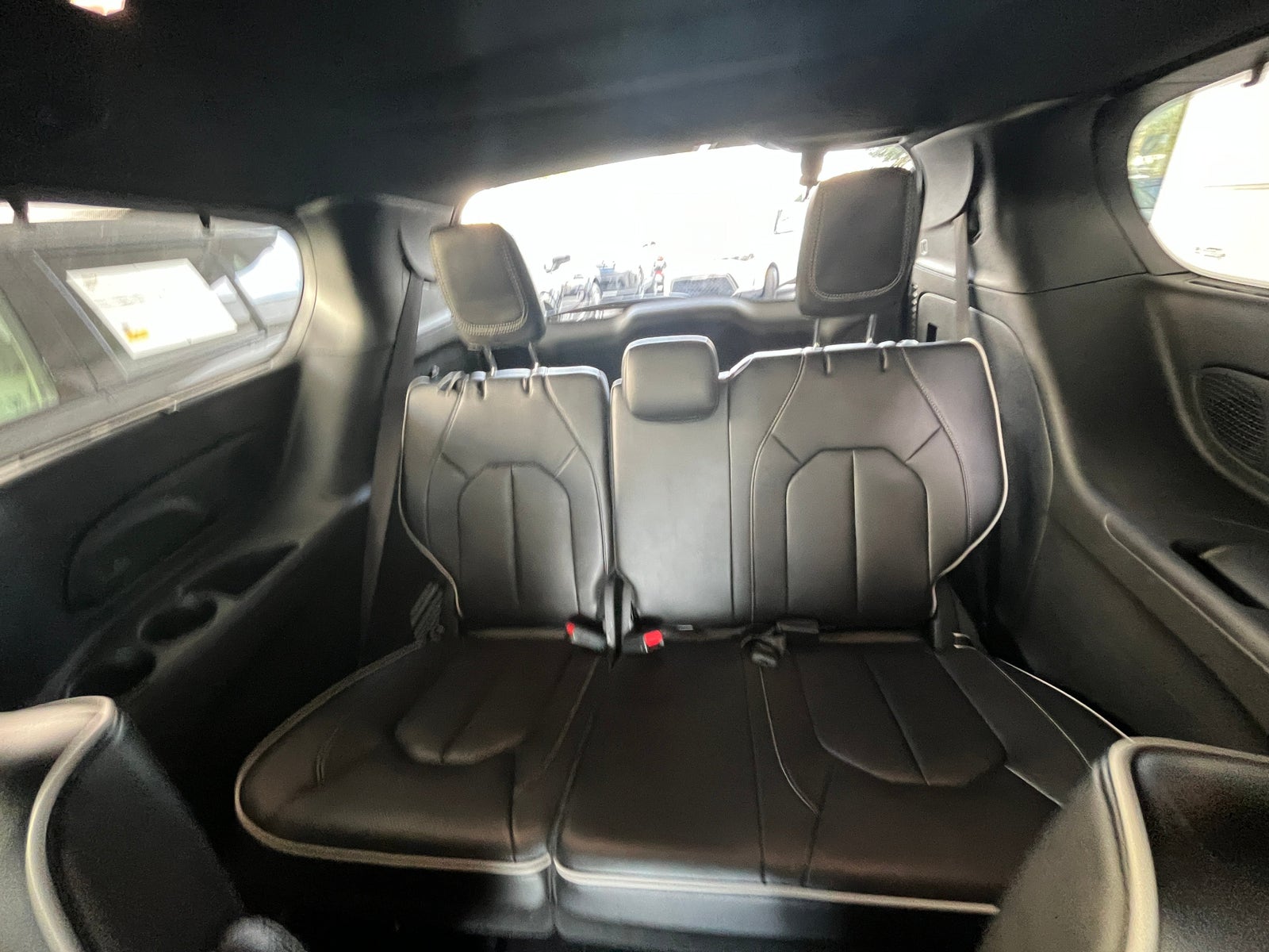 Thumbnail: 2025 Chrysler Pacifica - 6