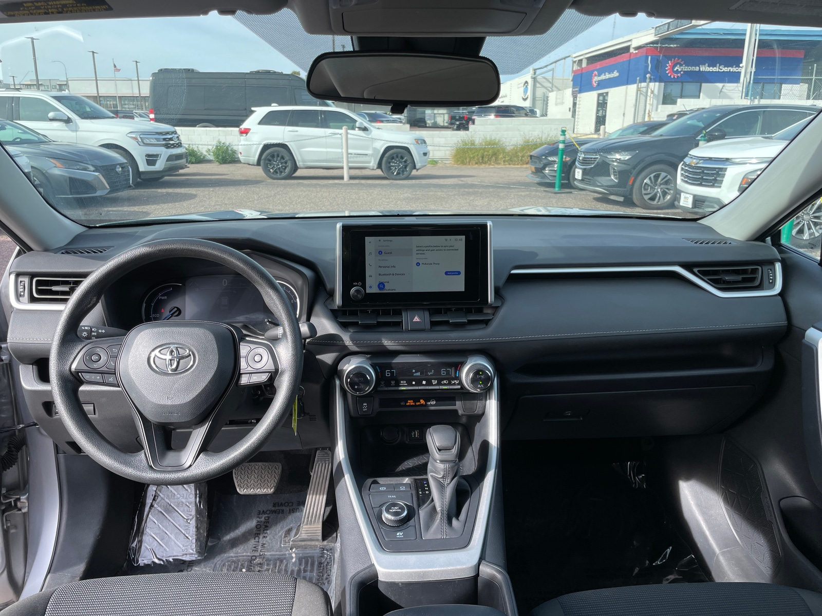 Thumbnail: 2025 Toyota RAV4 - 3