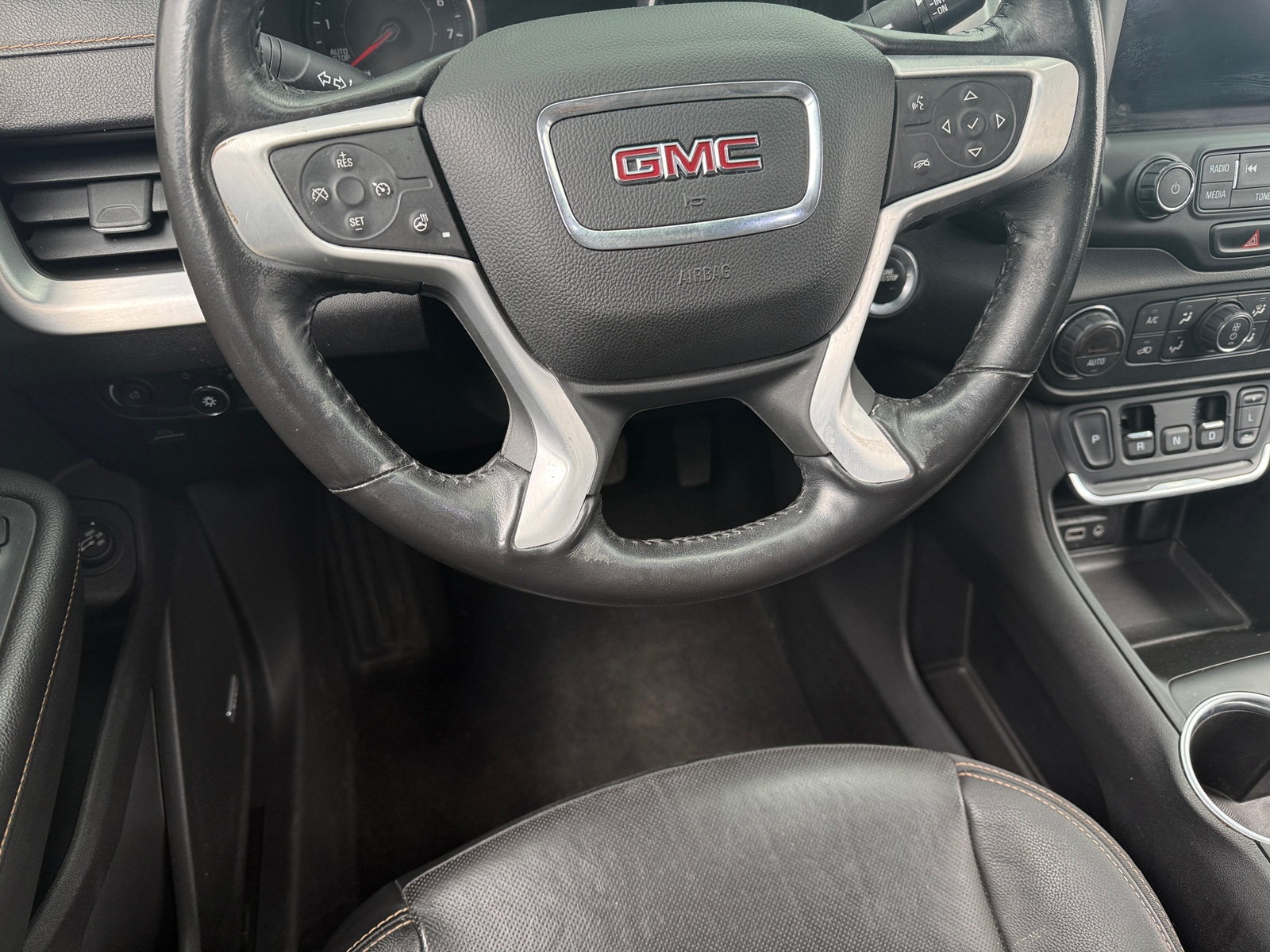 Thumbnail: 2018 GMC Terrain - 4