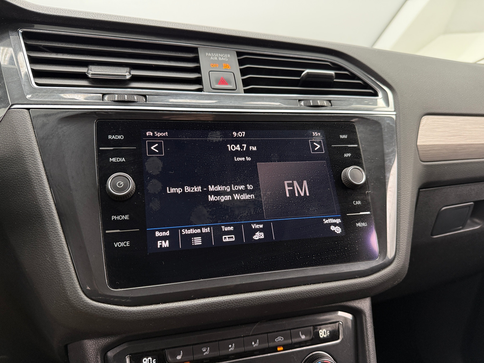 Thumbnail: 2019 Volkswagen Tiguan - 3