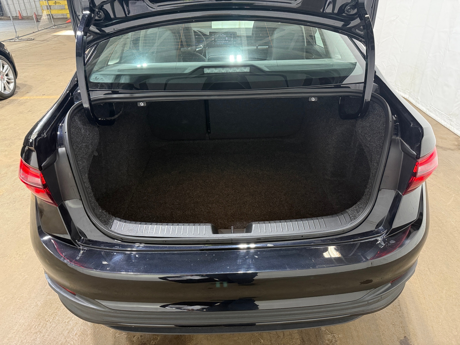 Thumbnail: 2025 Volkswagen Jetta - 6