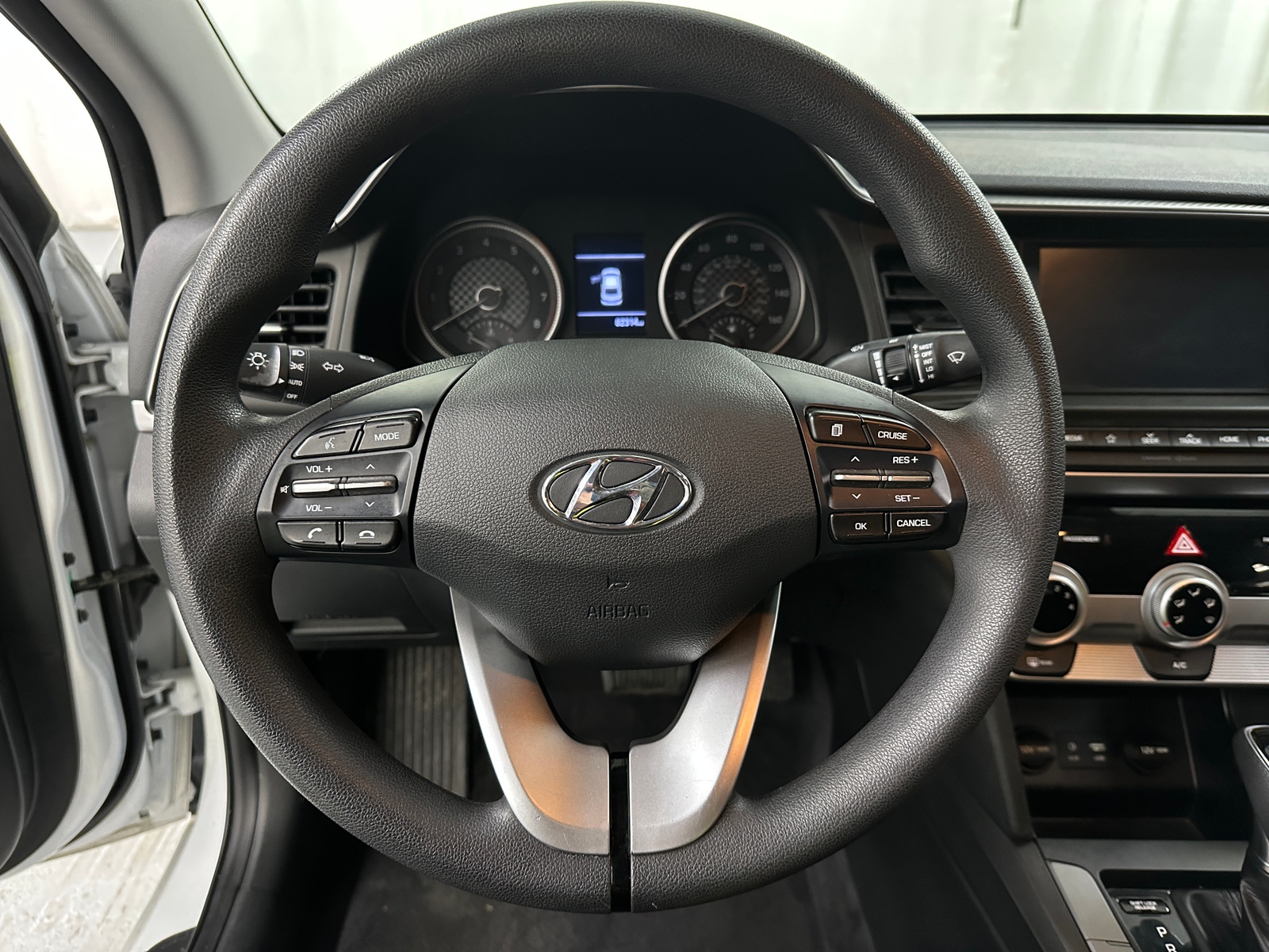 Thumbnail: 2019 Hyundai Elantra - 5