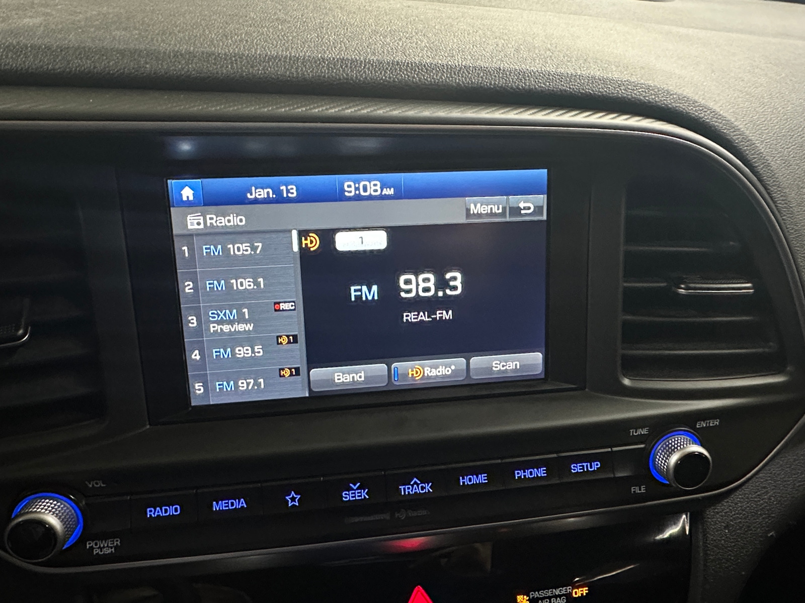 Thumbnail: 2019 Hyundai Elantra - 4