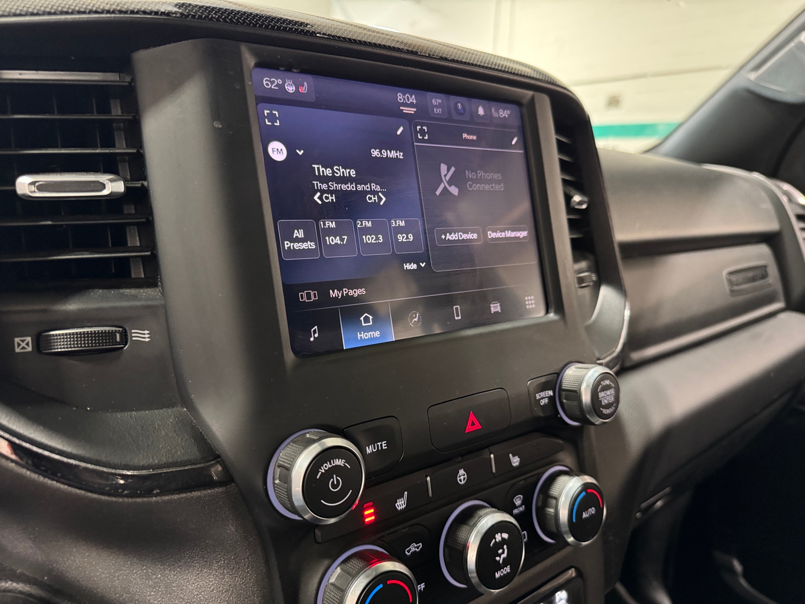 Thumbnail: 2022 RAM 1500 - 4