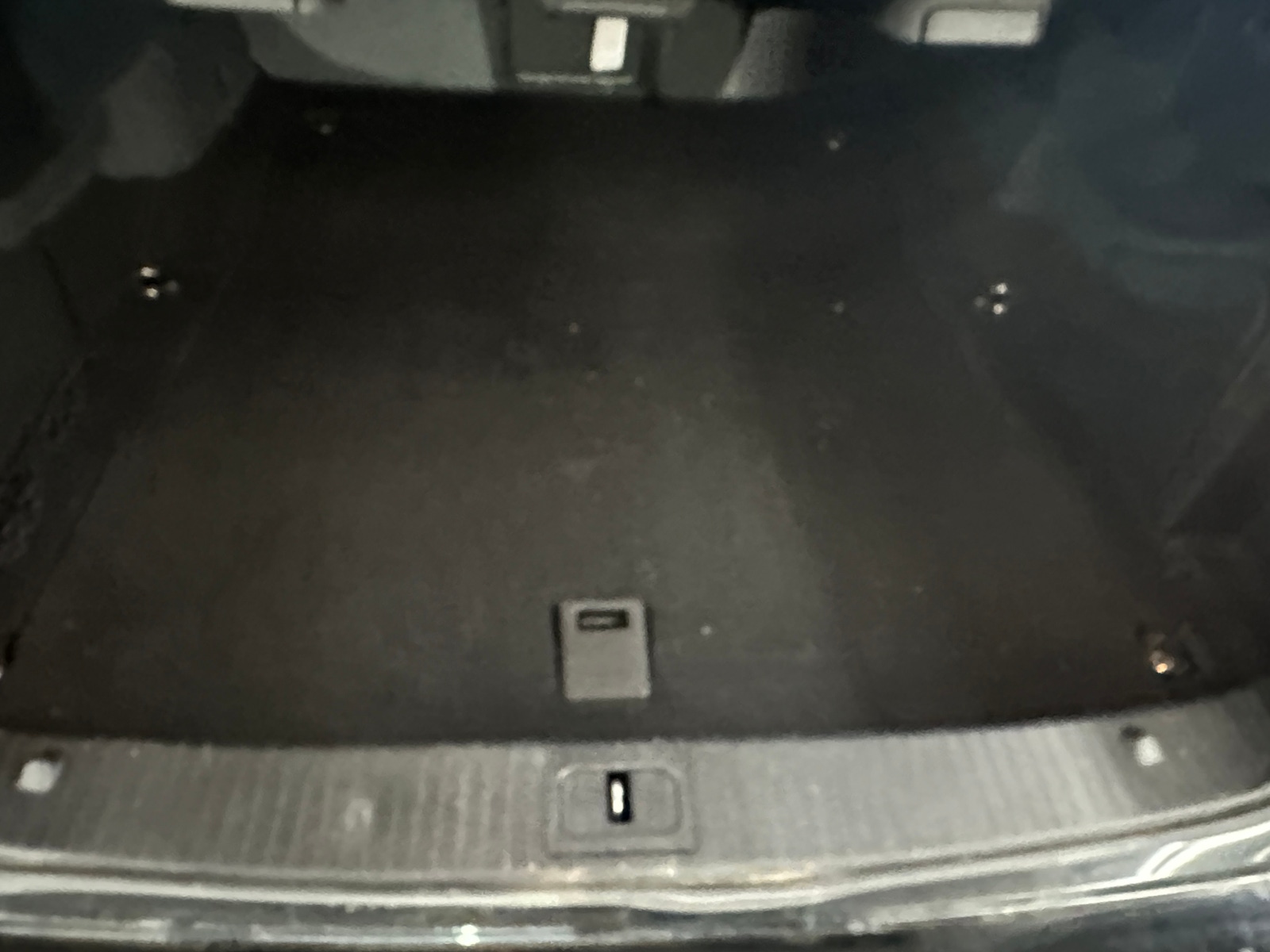 Thumbnail: 2011 Mercedes-Benz E-Class - 6