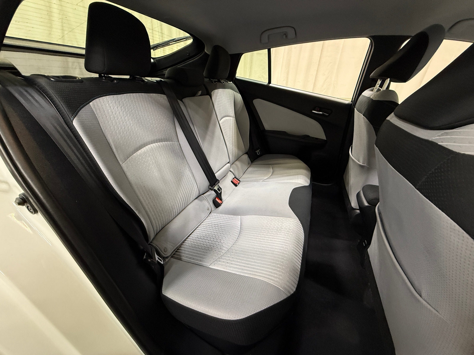 Thumbnail: 2017 Toyota Prius - 6