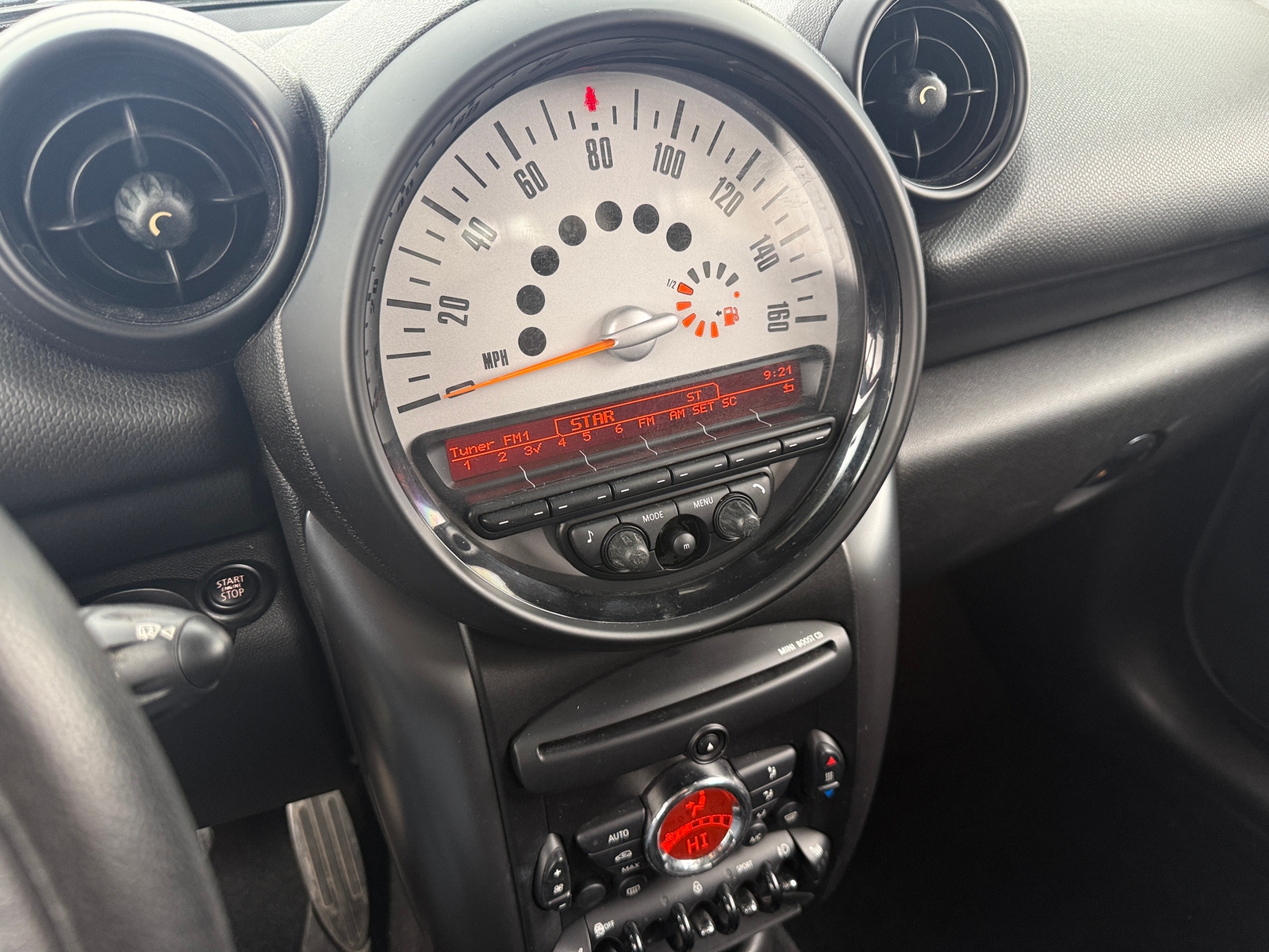 Thumbnail: 2014 MINI Cooper Countryman - 3