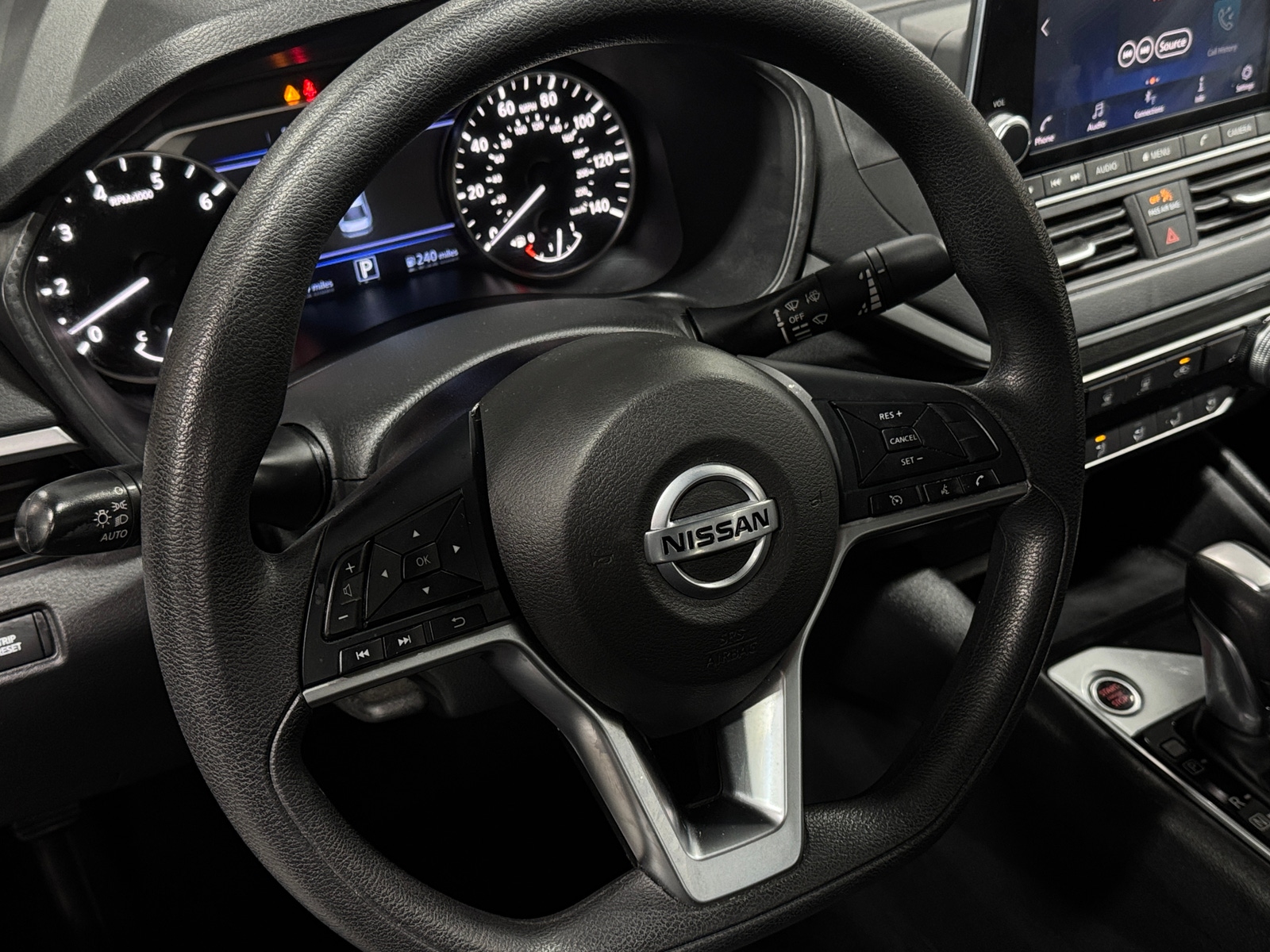 Thumbnail: 2022 Nissan Altima - 5