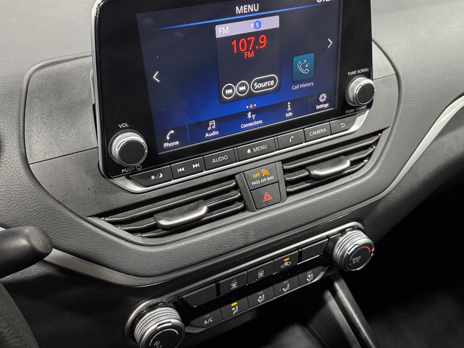 Thumbnail: 2022 Nissan Altima - 4