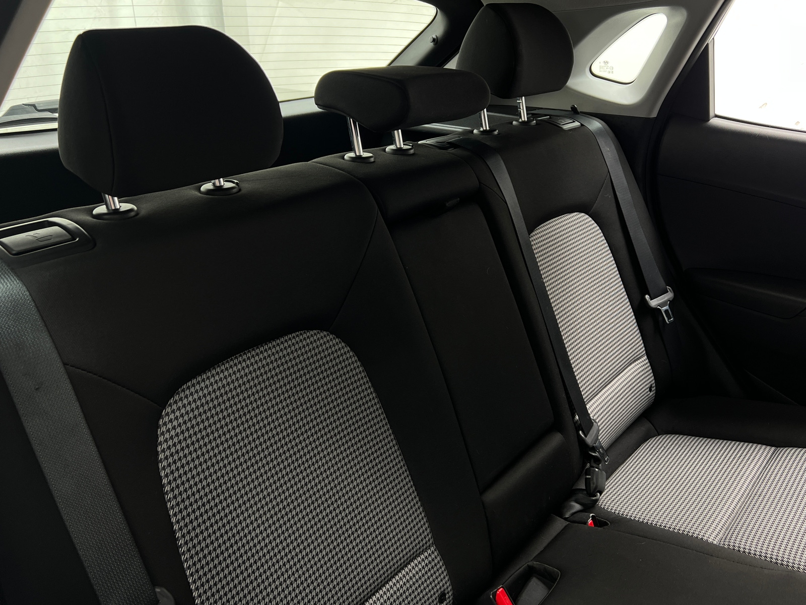 Thumbnail: 2020 Hyundai Kona - 6