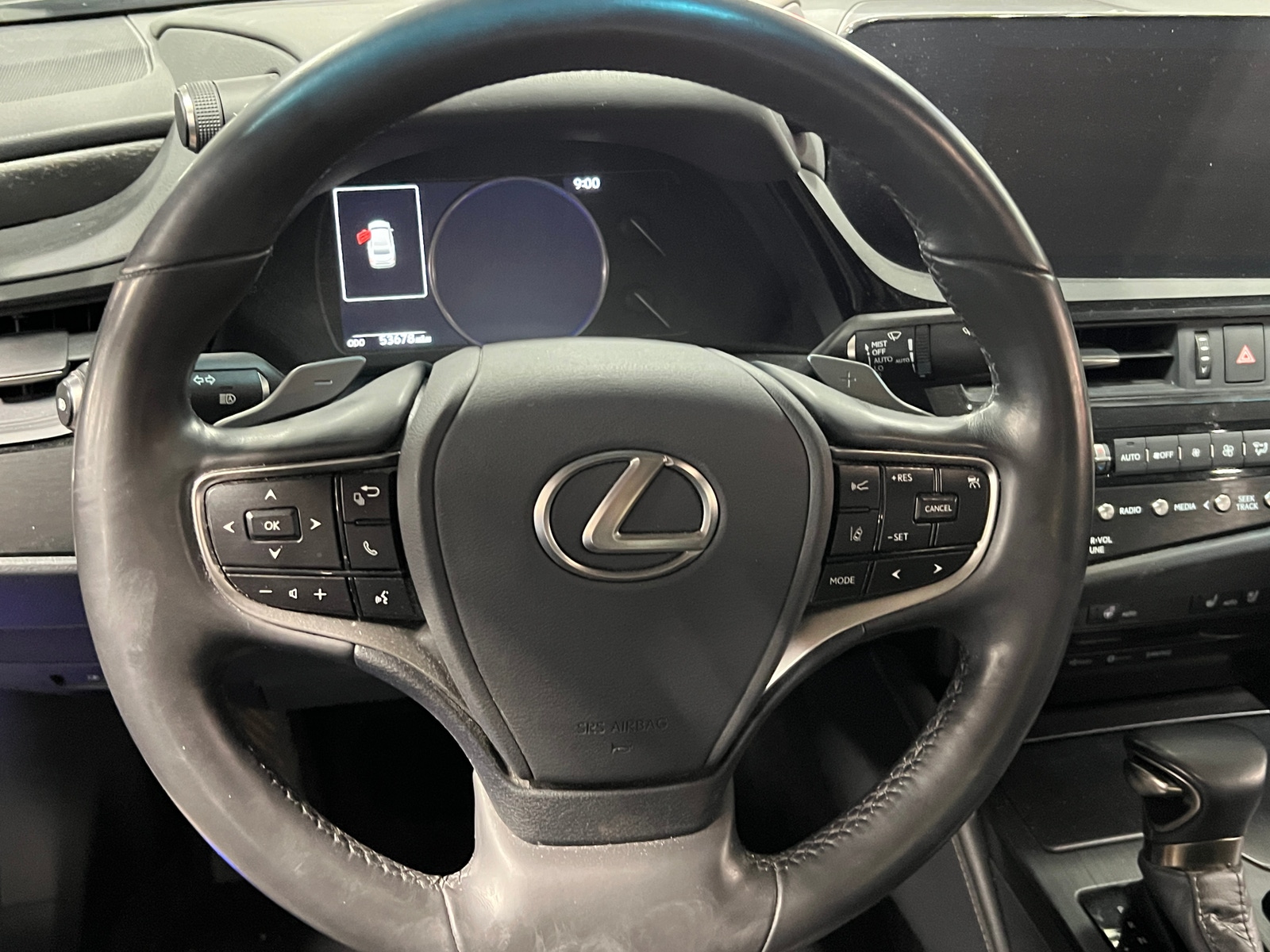 Thumbnail: 2022 Lexus ES - 4