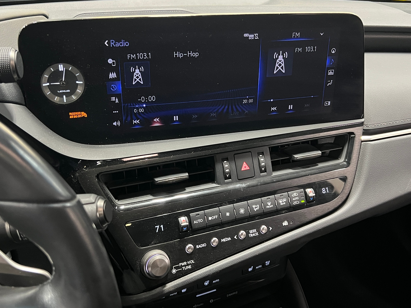 Thumbnail: 2022 Lexus ES - 3