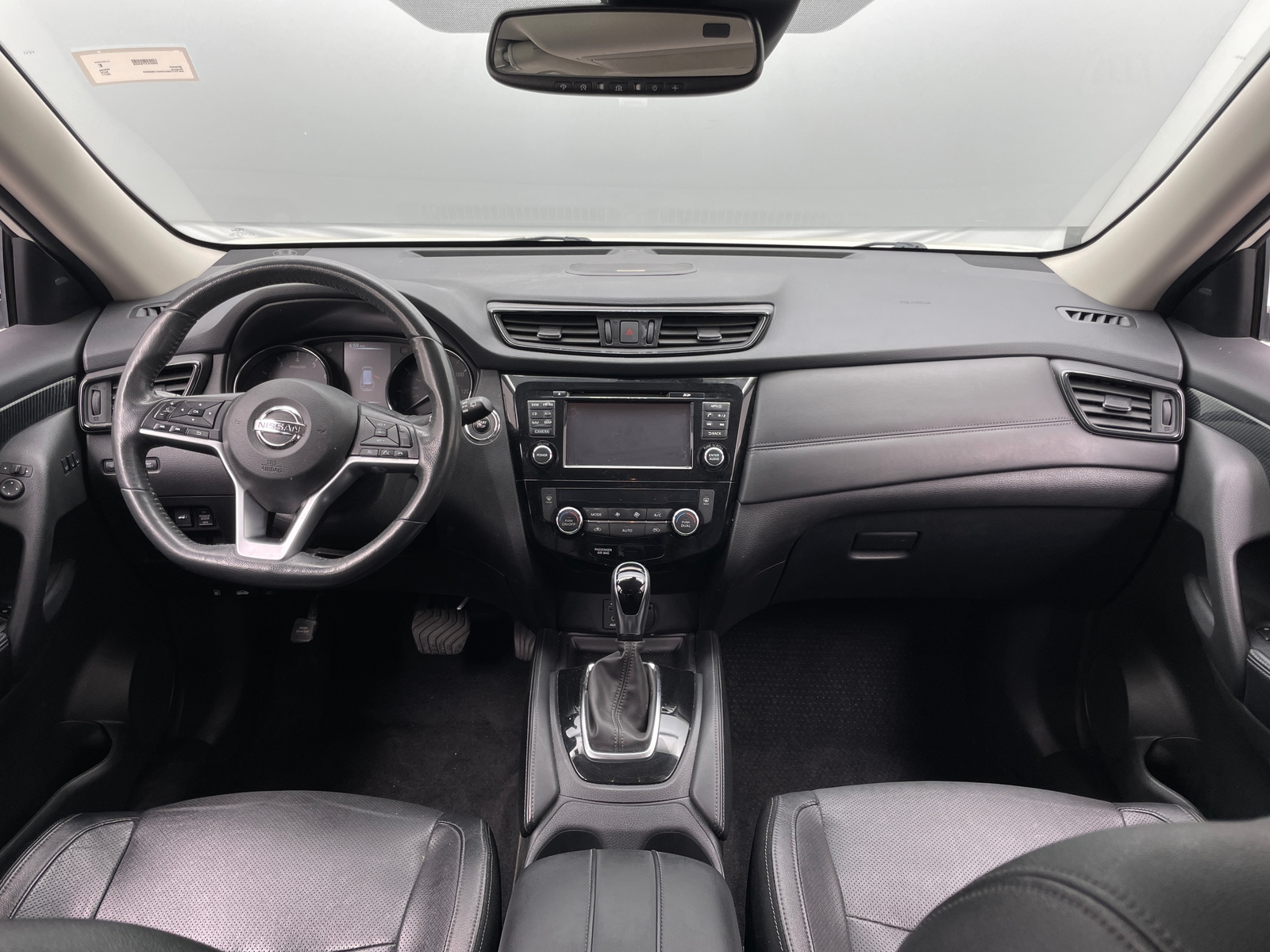 Thumbnail: 2017 Nissan Rogue - 2