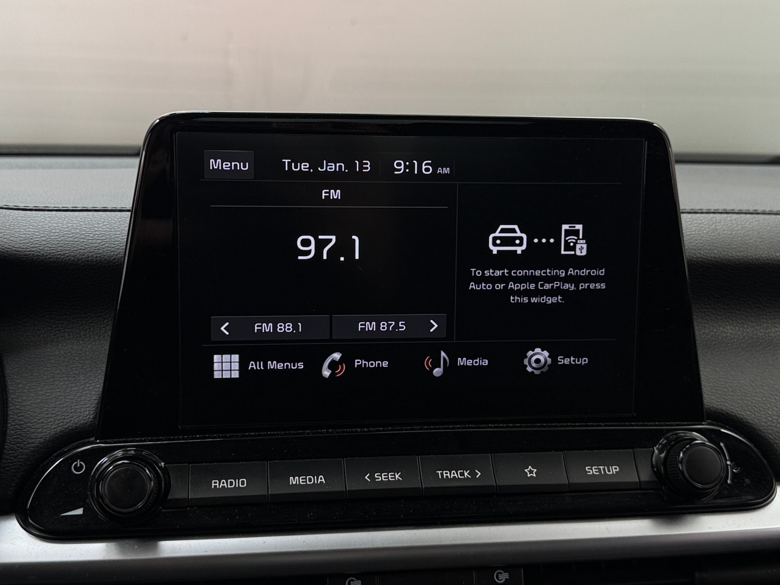 Thumbnail: 2022 Kia Forte - 4