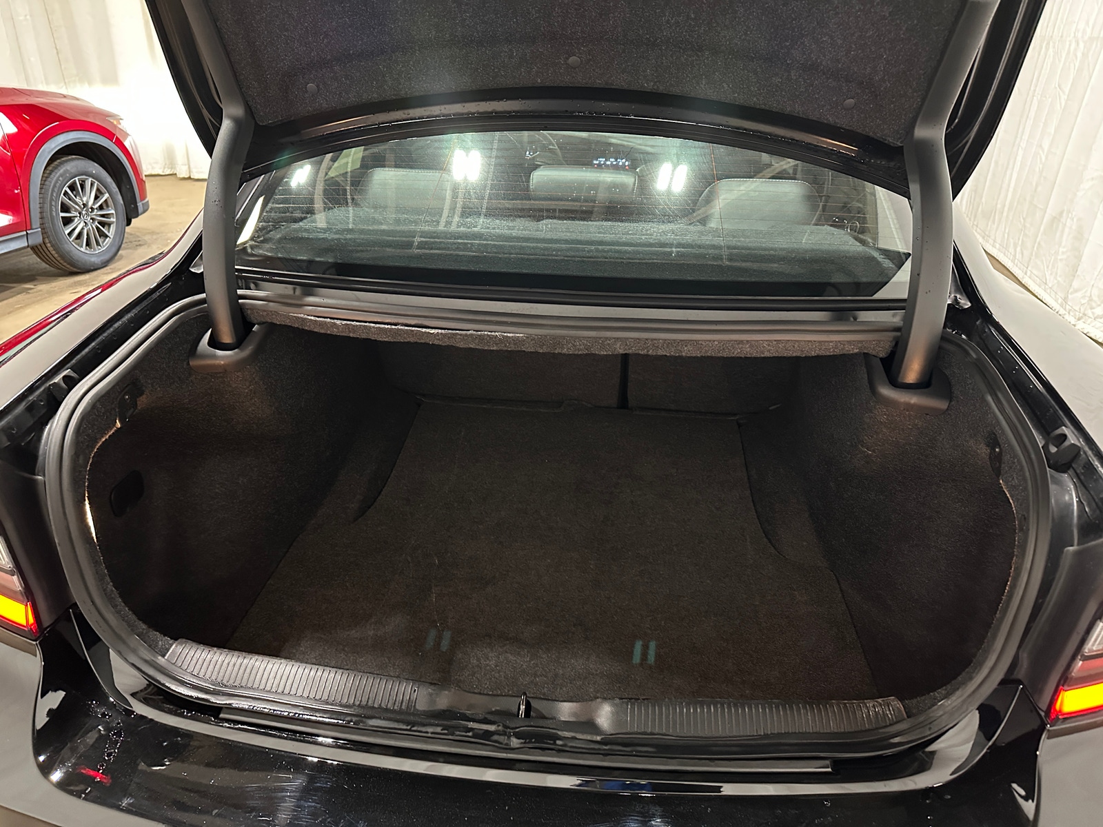 Thumbnail: 2017 Dodge Charger - 6