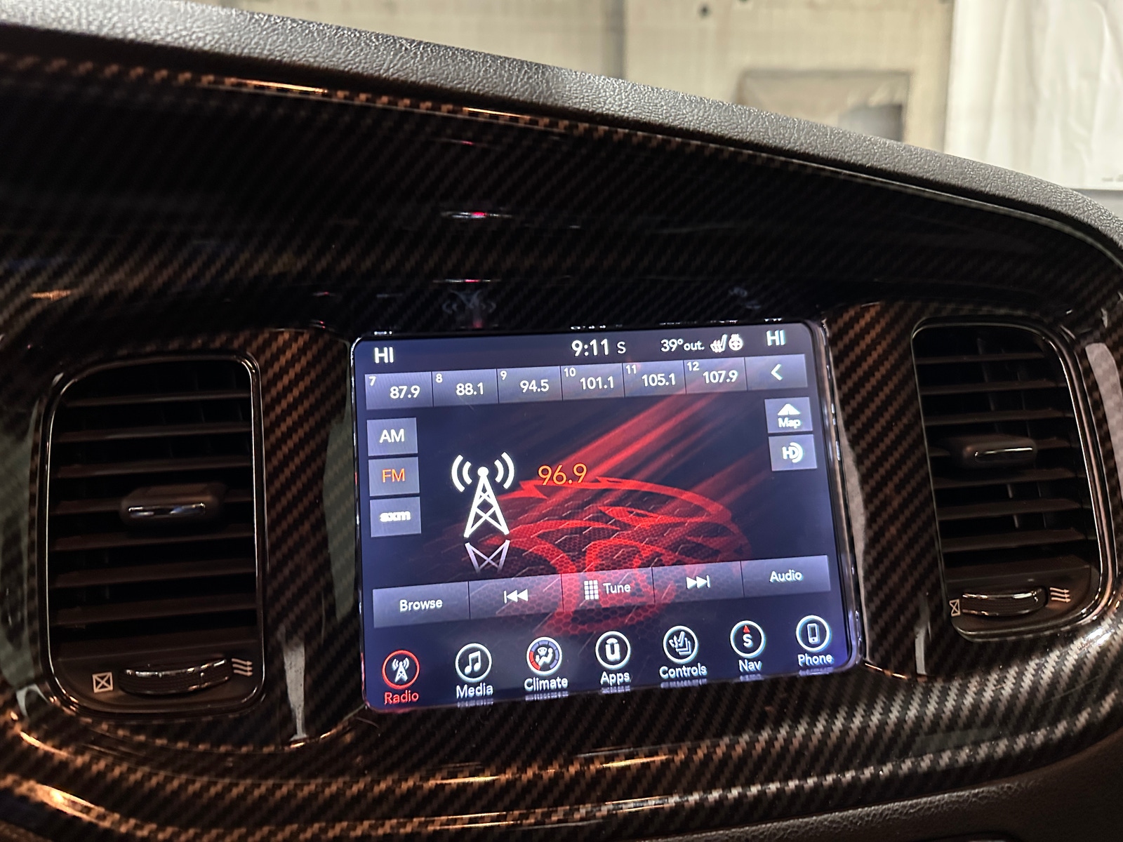 Thumbnail: 2017 Dodge Charger - 3