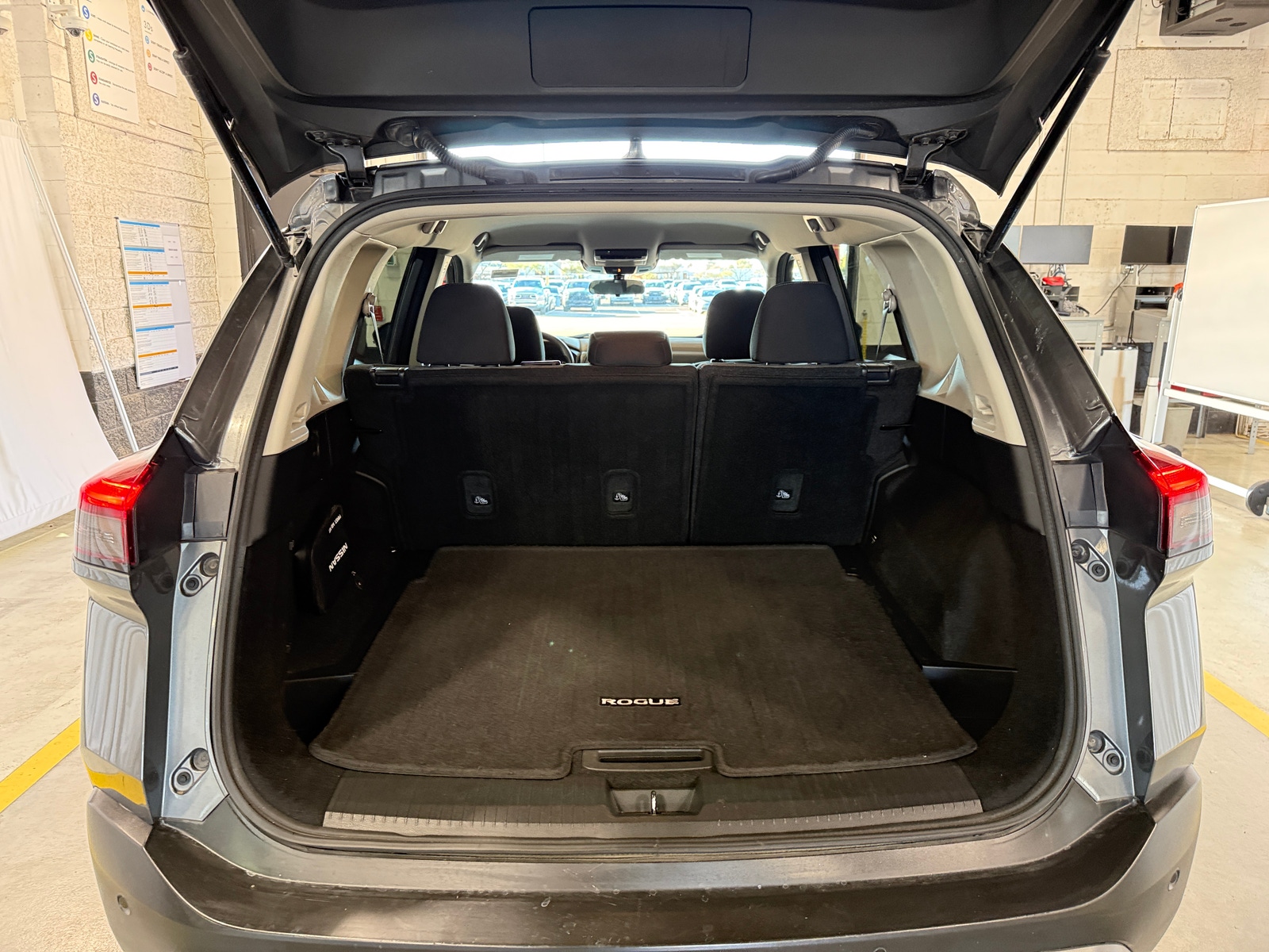 Thumbnail: 2021 Nissan Rogue - 7