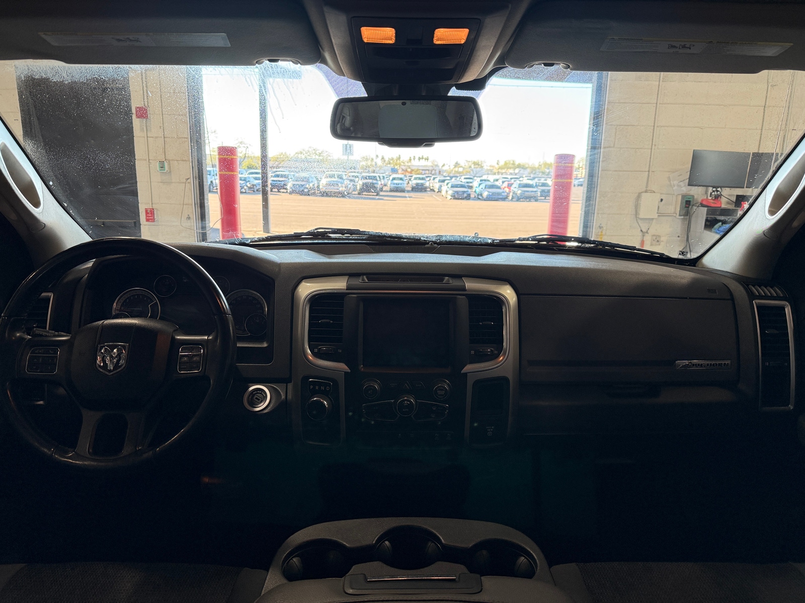 Thumbnail: 2019 RAM 1500 Classic - 3