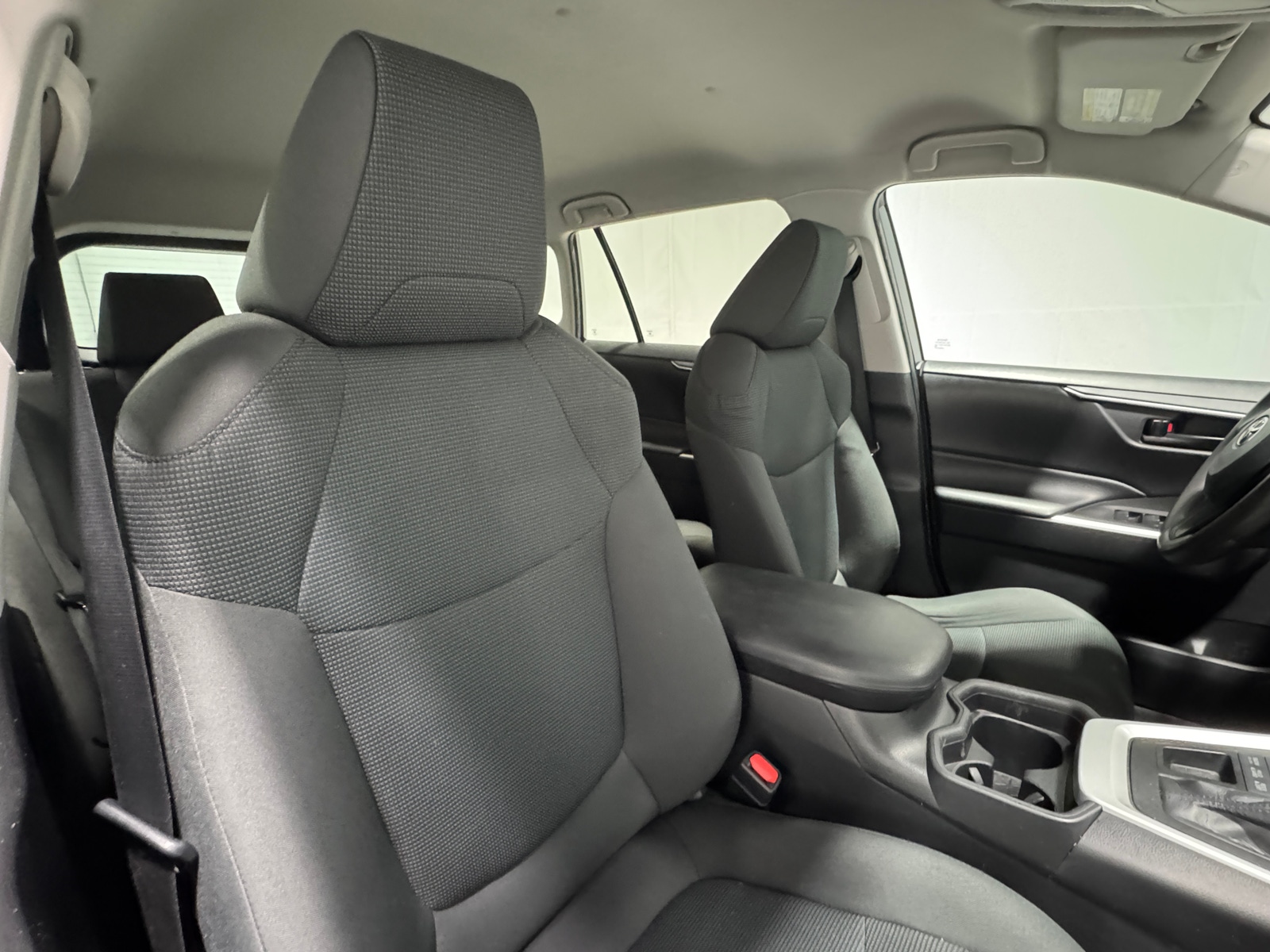 Thumbnail: 2021 Toyota RAV4 - 2