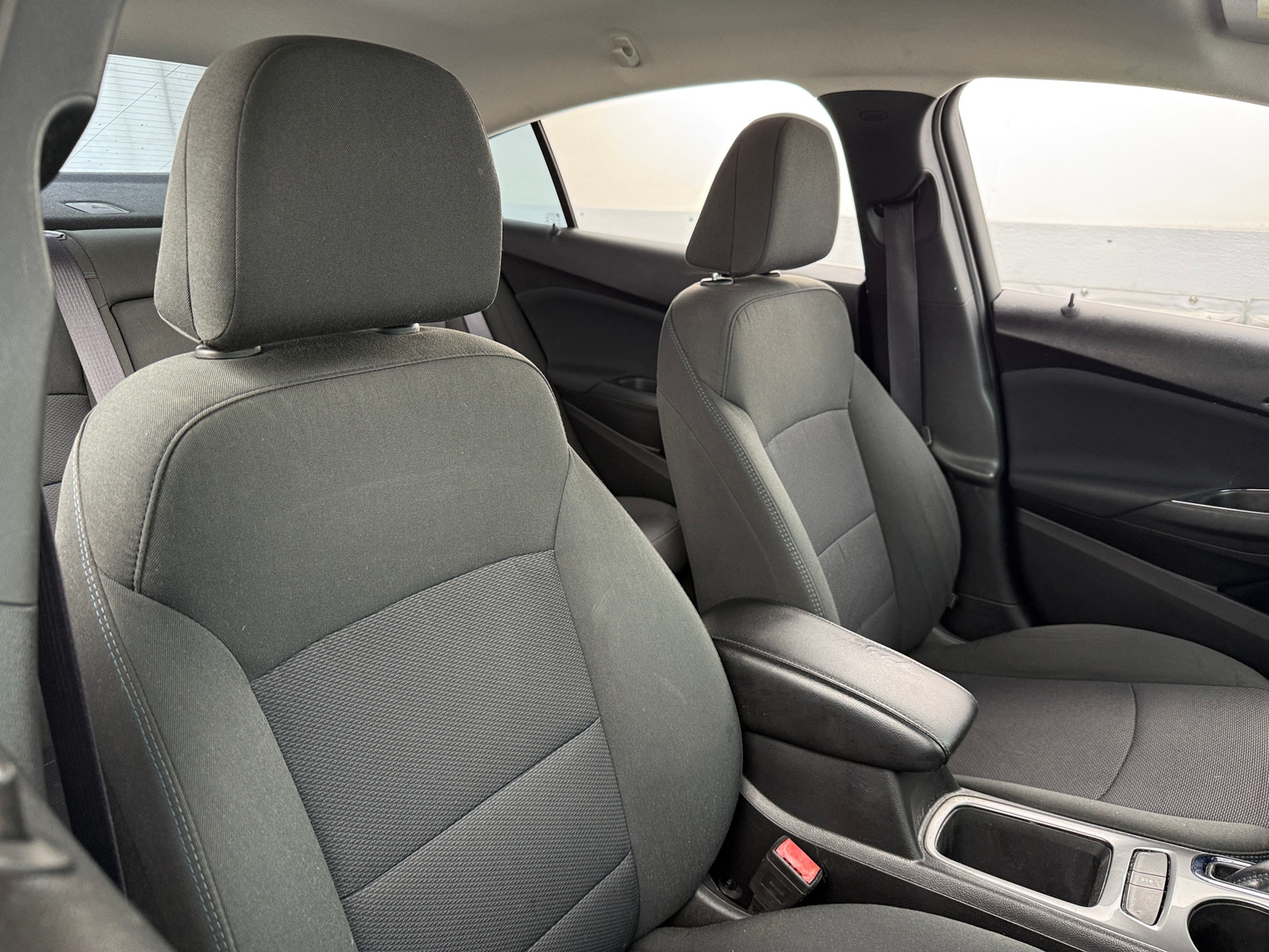 Thumbnail: 2017 Chevrolet Cruze - 2