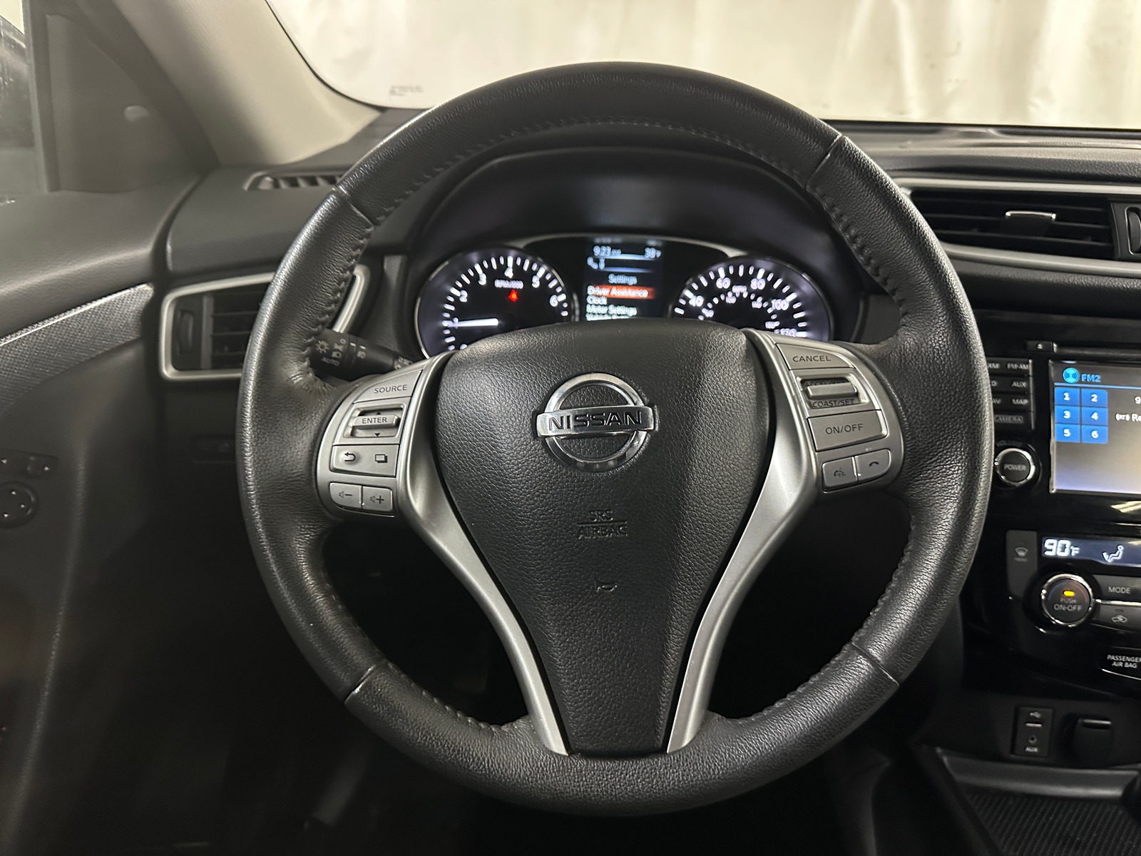 Thumbnail: 2015 Nissan Rogue - 4