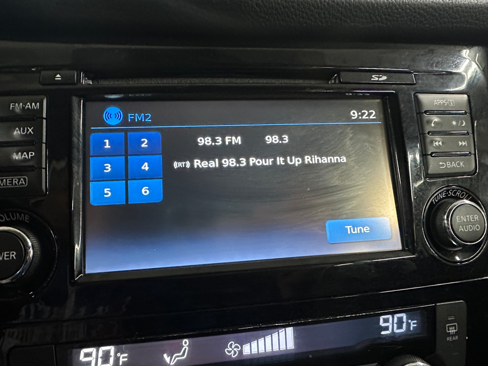 Thumbnail: 2015 Nissan Rogue - 3