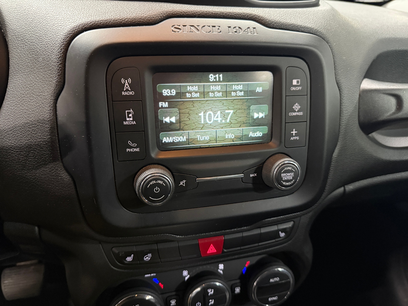 Thumbnail: 2017 Jeep Renegade - 4