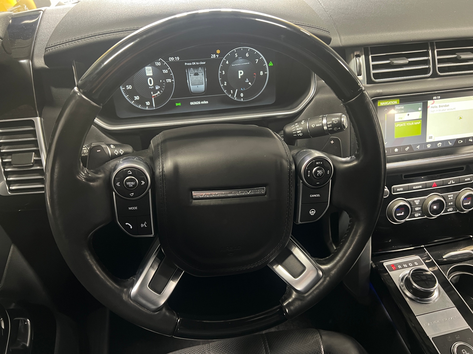 Thumbnail: 2017 Land Rover Range Rover - 4