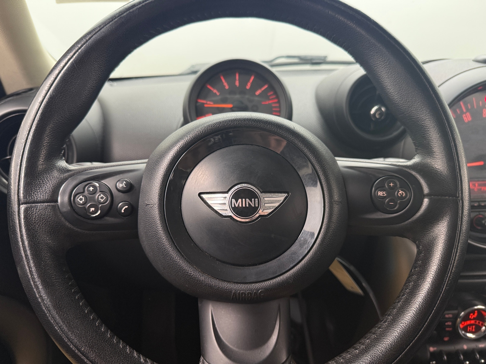 Thumbnail: 2015 MINI Cooper Countryman - 4