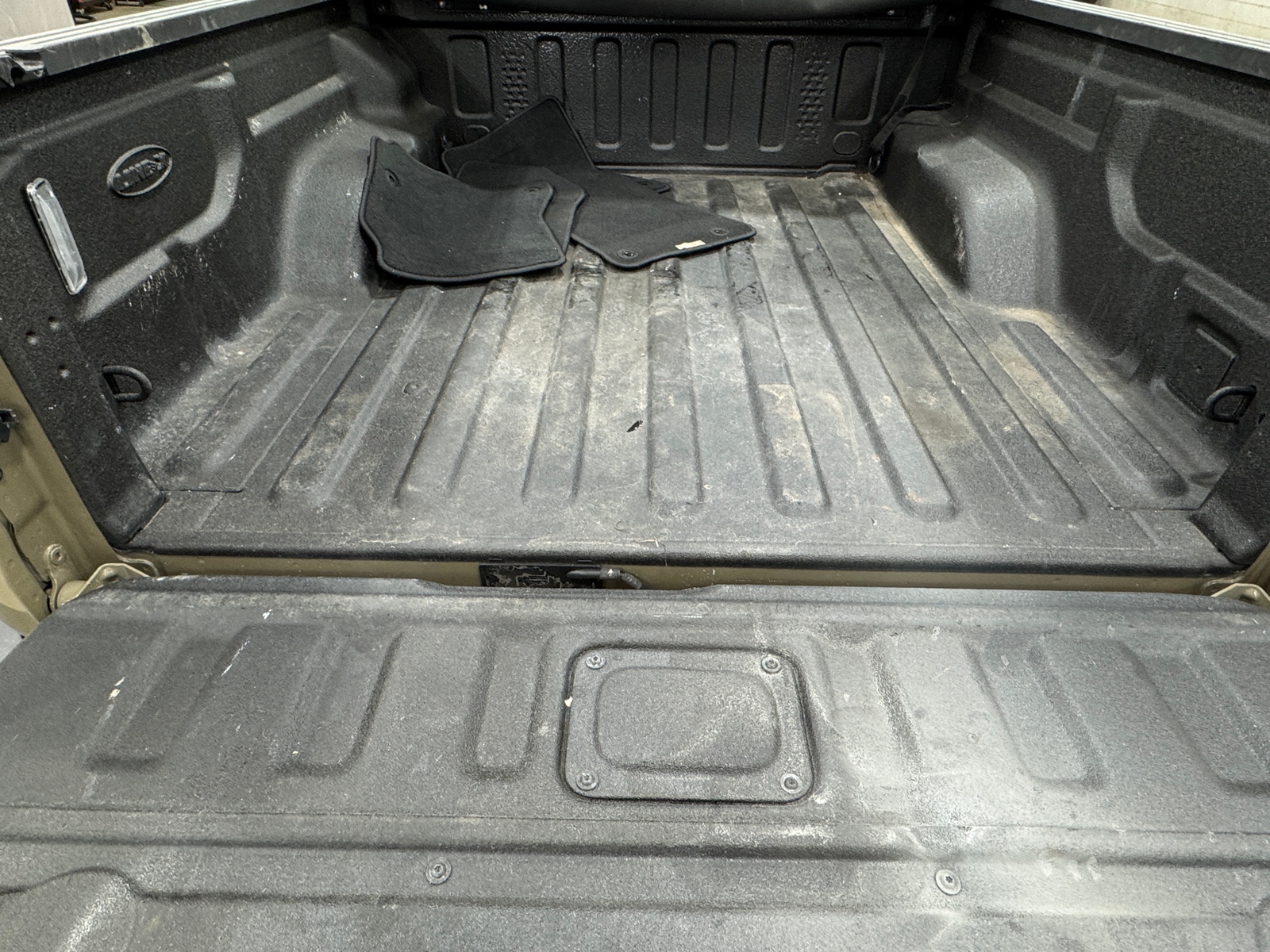 Thumbnail: 2020 Jeep Gladiator - 7