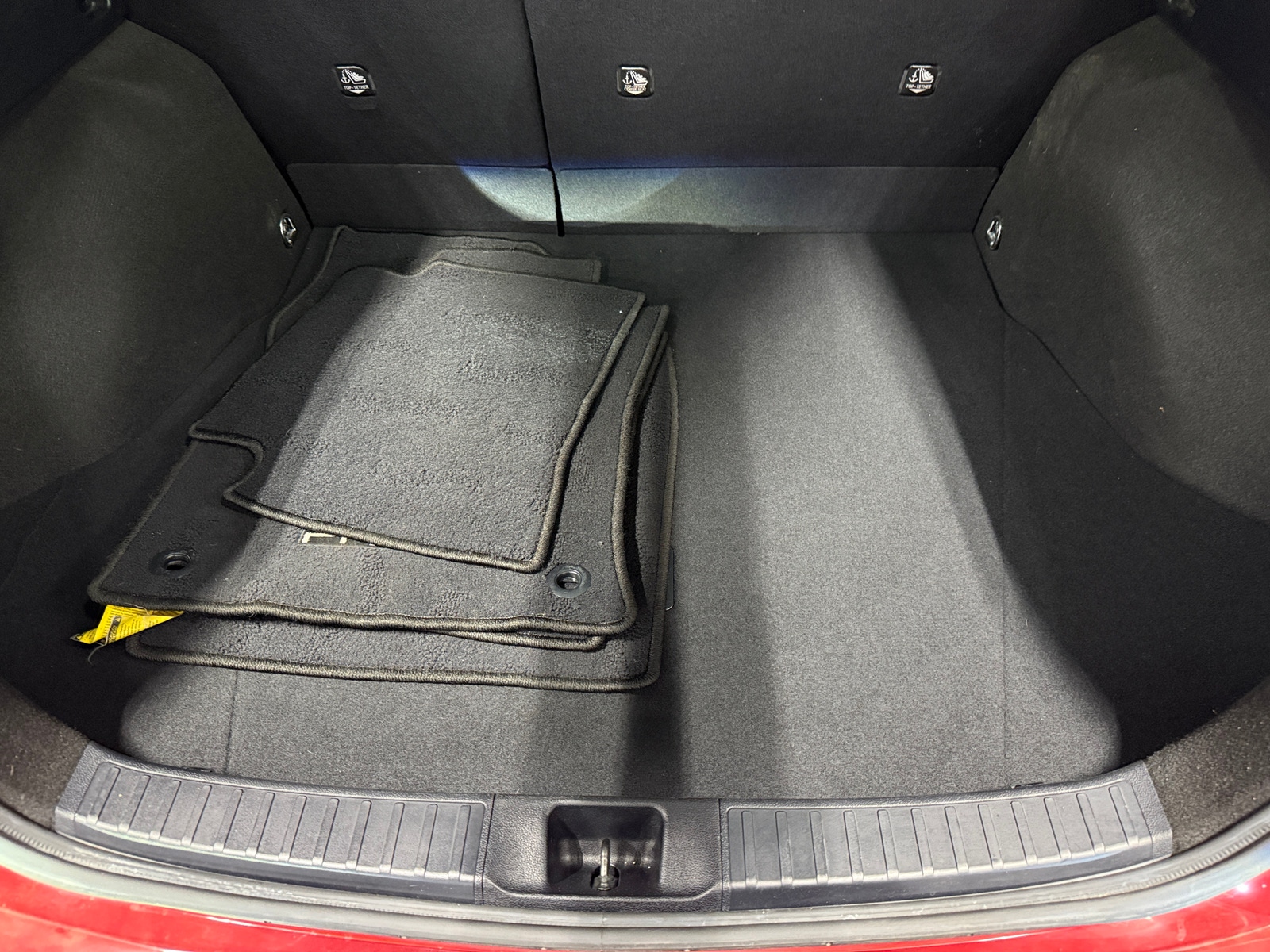 Thumbnail: 2017 Toyota Prius - 7