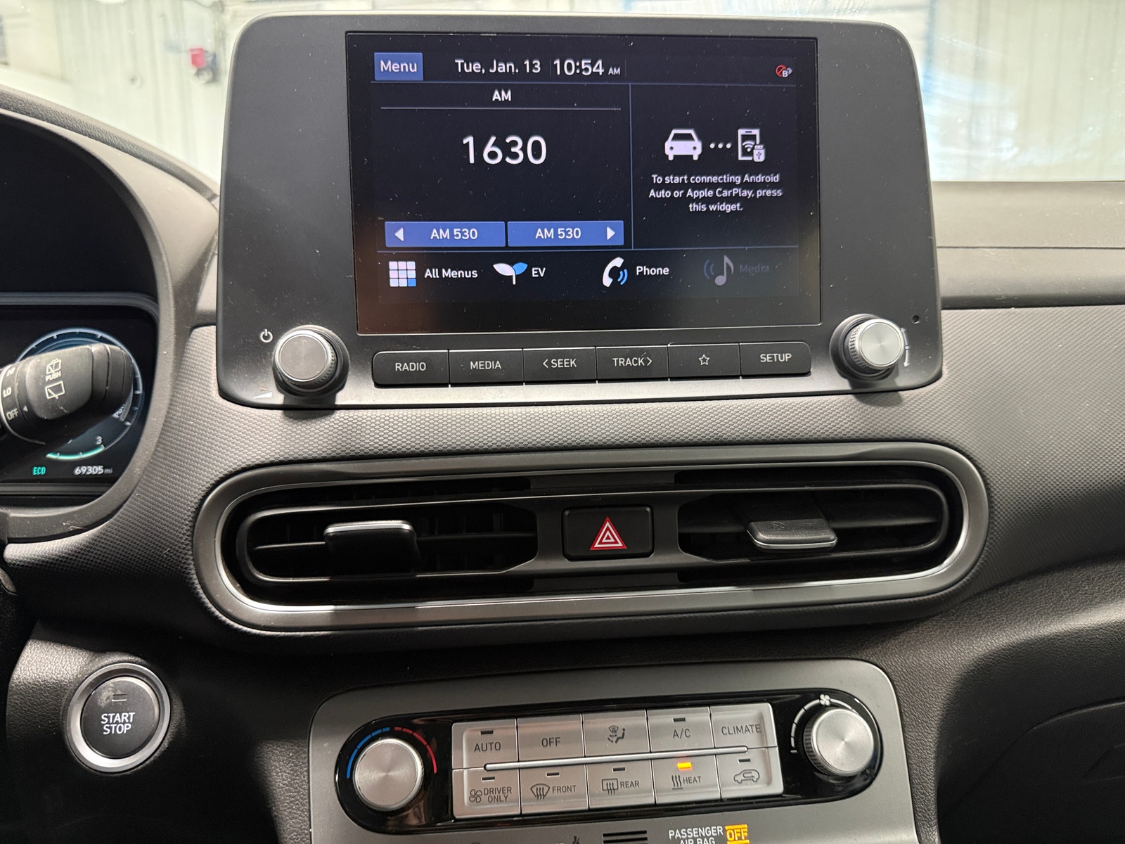 Thumbnail: 2022 Hyundai Kona - 4