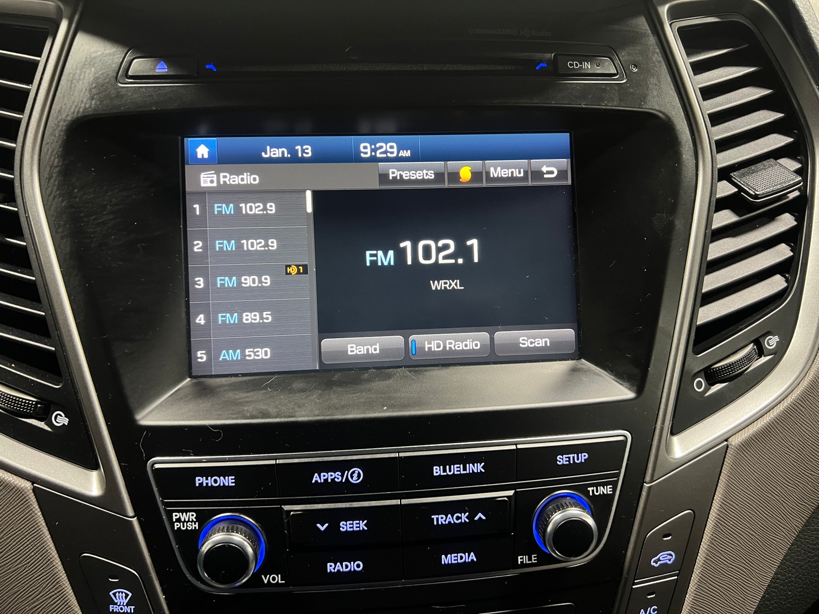 Thumbnail: 2018 Hyundai Santa Fe - 3