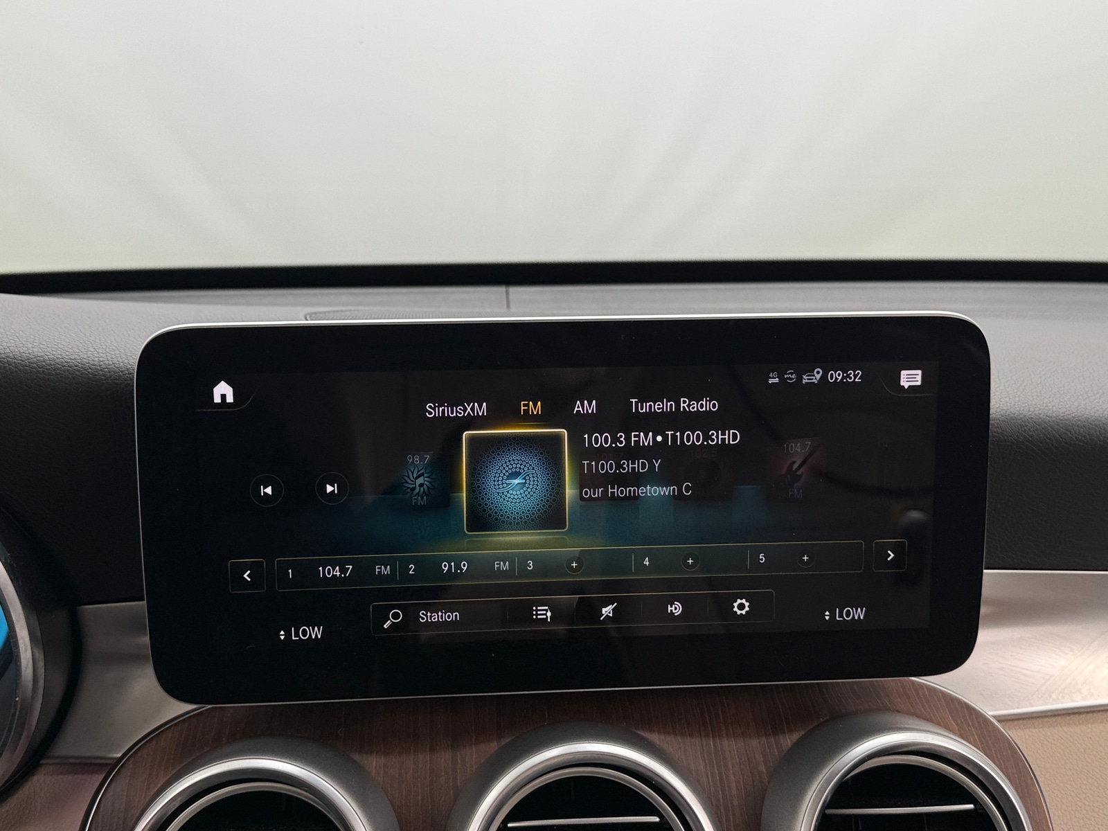 Thumbnail: 2021 Mercedes-Benz GLC - 3