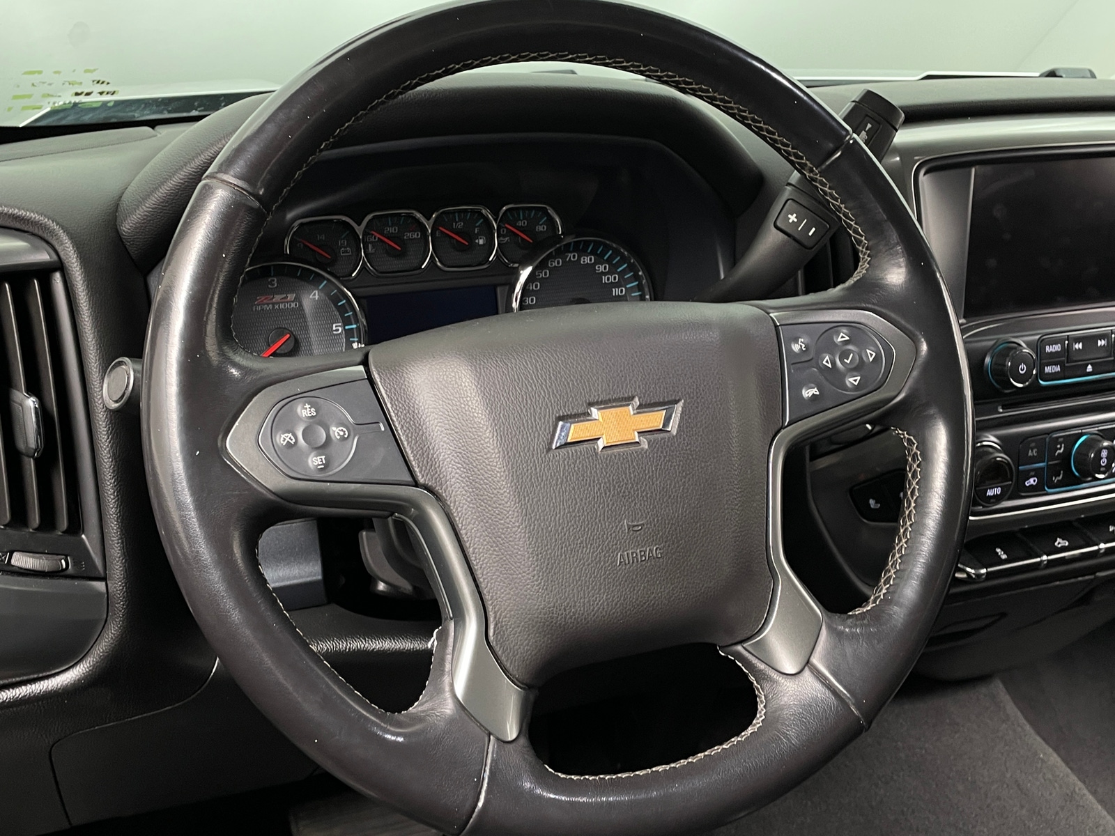 Thumbnail: 2018 Chevrolet Silverado 1500 - 4