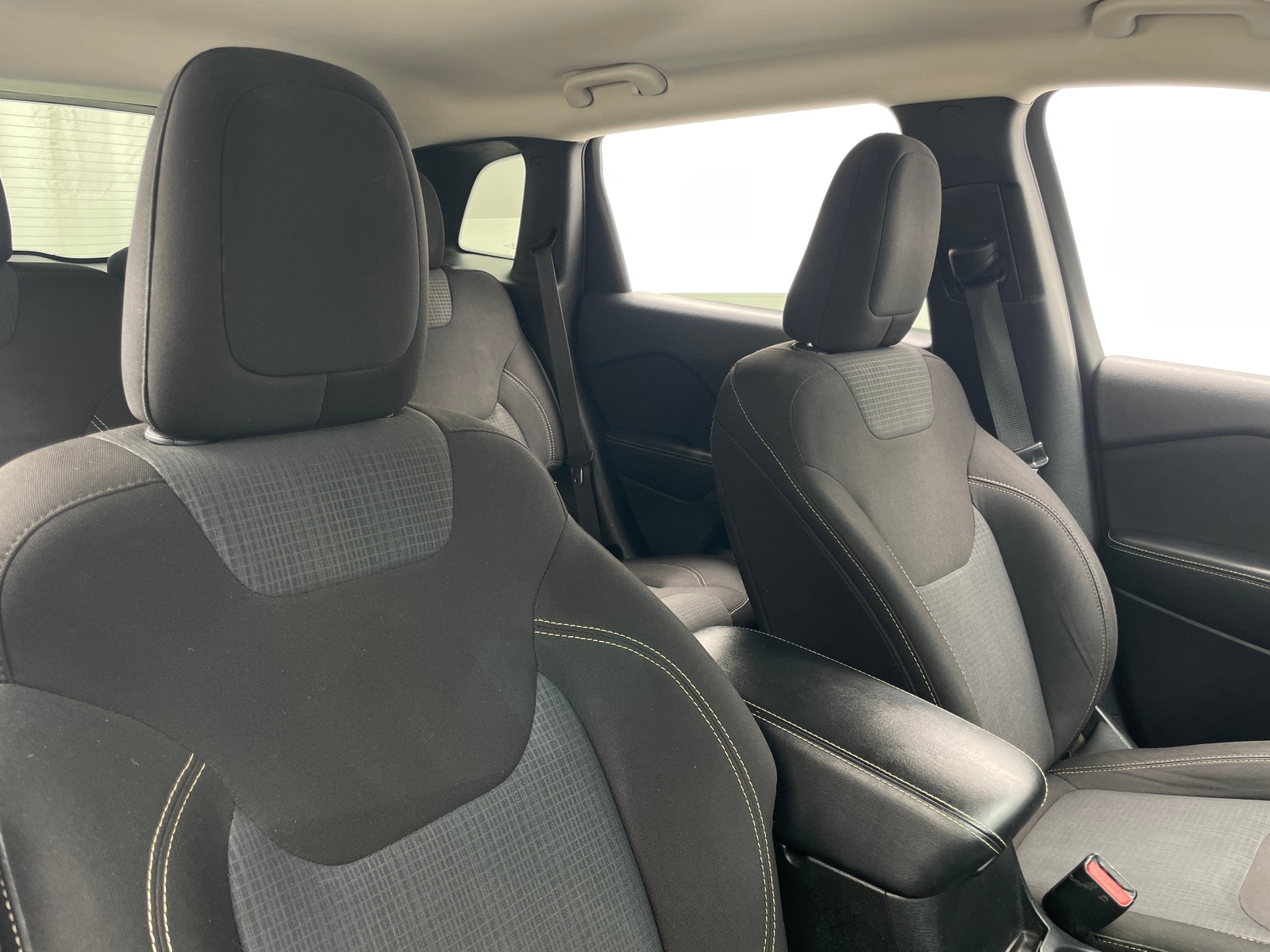 Thumbnail: 2016 Jeep Cherokee - 2