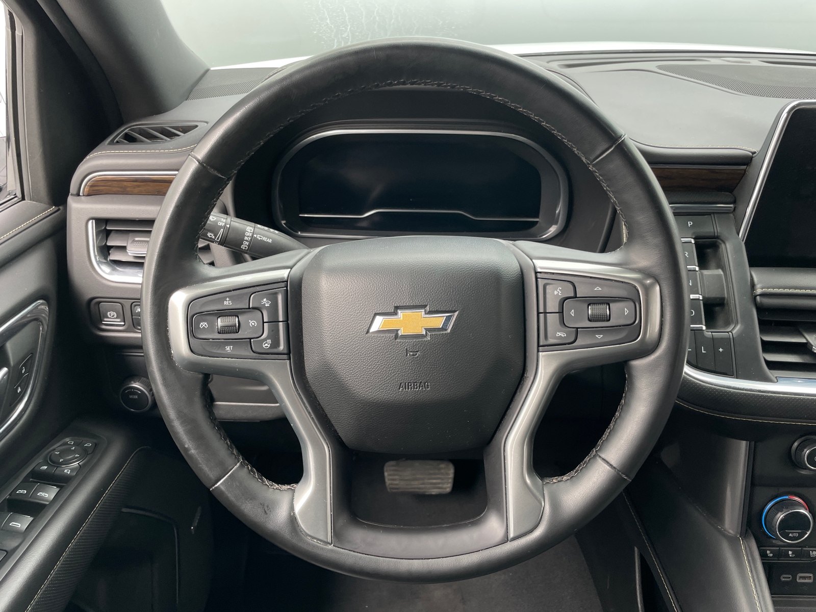 Thumbnail: 2023 Chevrolet Tahoe - 4